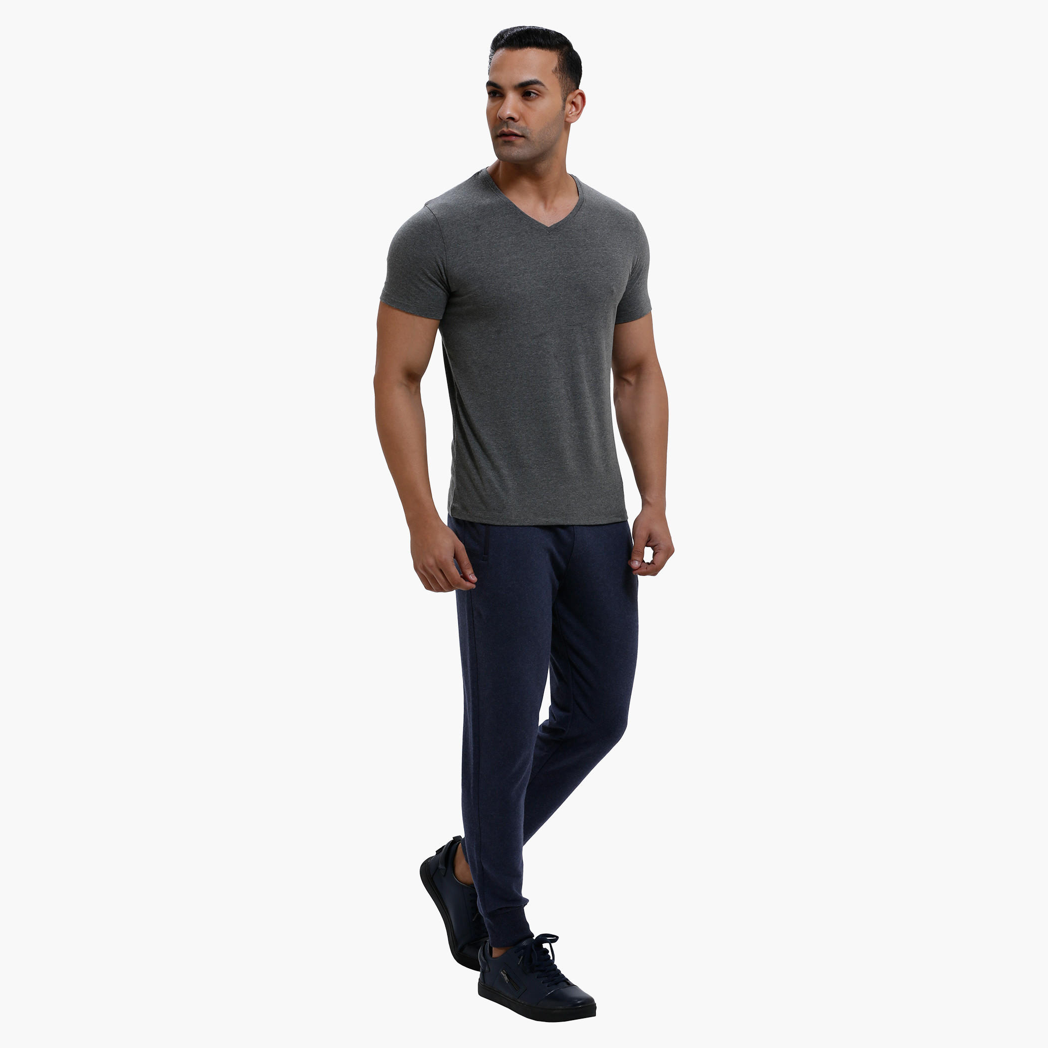T-Shirt with V-Neck and Short Sleeves in Regular Fit-men-clothing-tshirtsandpolos-tshirts-image-5