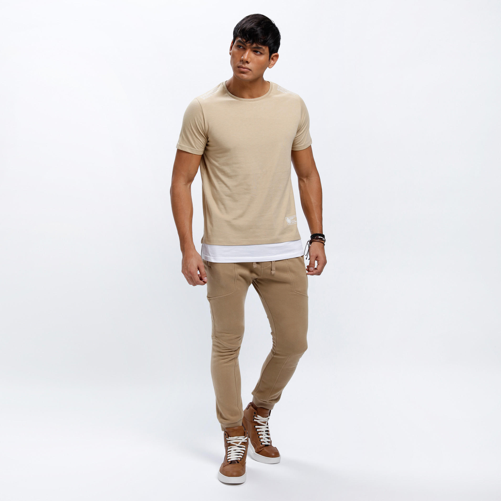 Crew Neck T-Shirt with Short Sleeves and Panel Contrast on Hem-men-clothing-tshirtsandpolos-tshirts-image-5