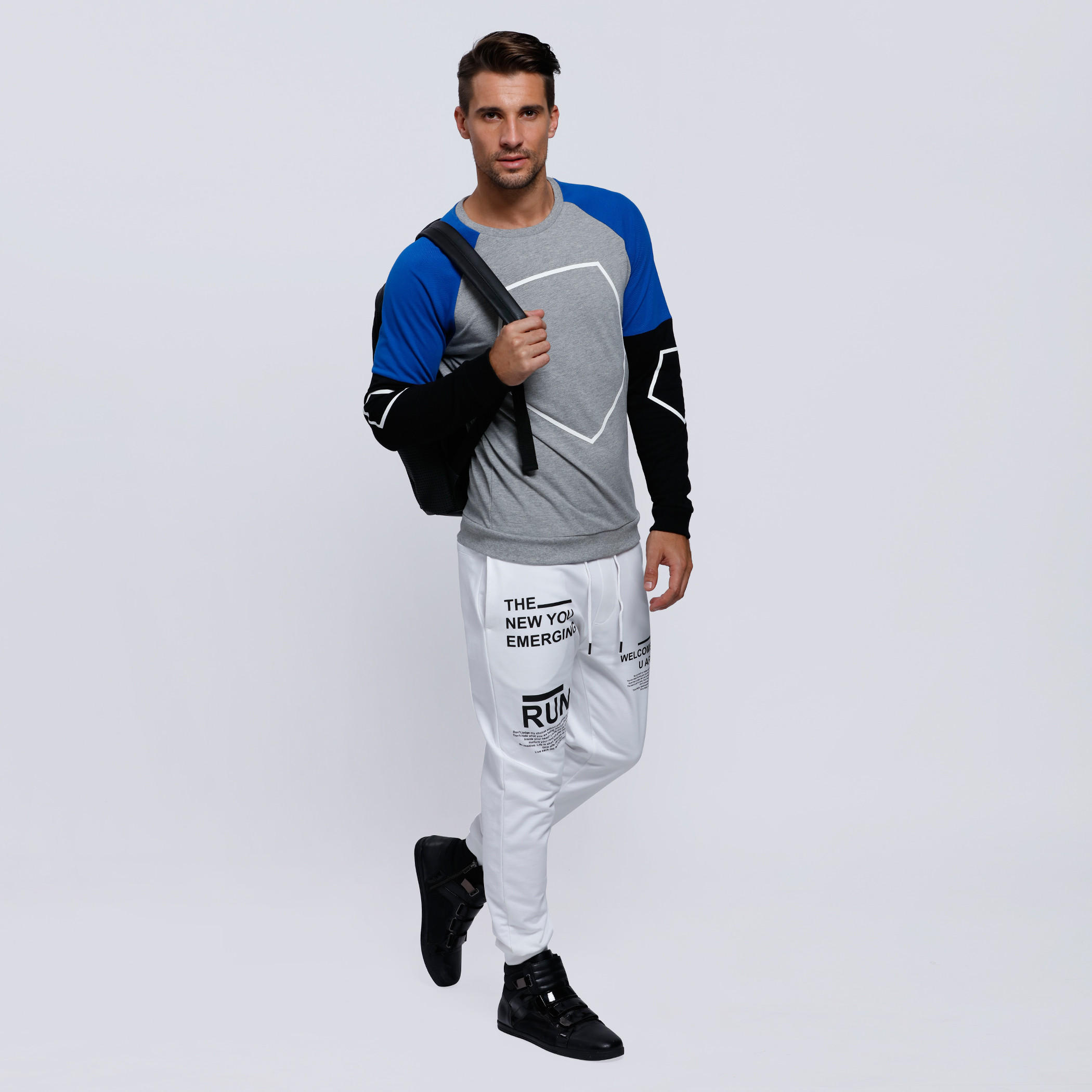 Printed Long Sleeves T-Shirt with Round Neckline-men-clothing-tshirtsandpolos-tshirts-image-5