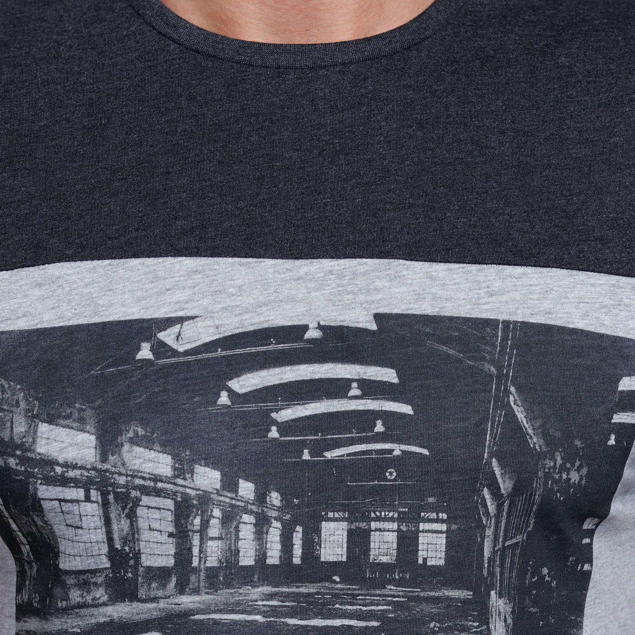 Printed Short Sleeves T-Shirt with Crew Neck-men-clothing-tshirtsandpolos-tshirts-image-4