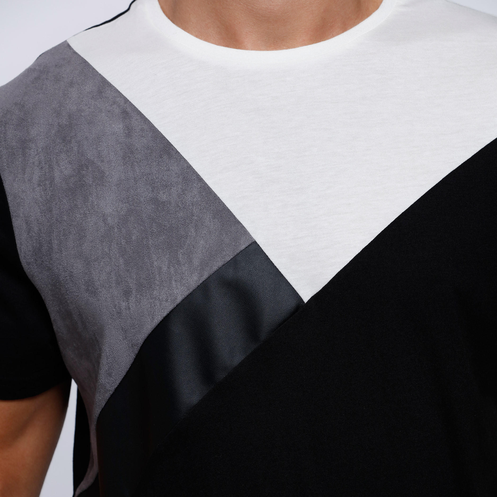 Printed Short Sleeves T-Shirt with Round Neckline-men-clothing-tshirtsandpolos-tshirts-image-4
