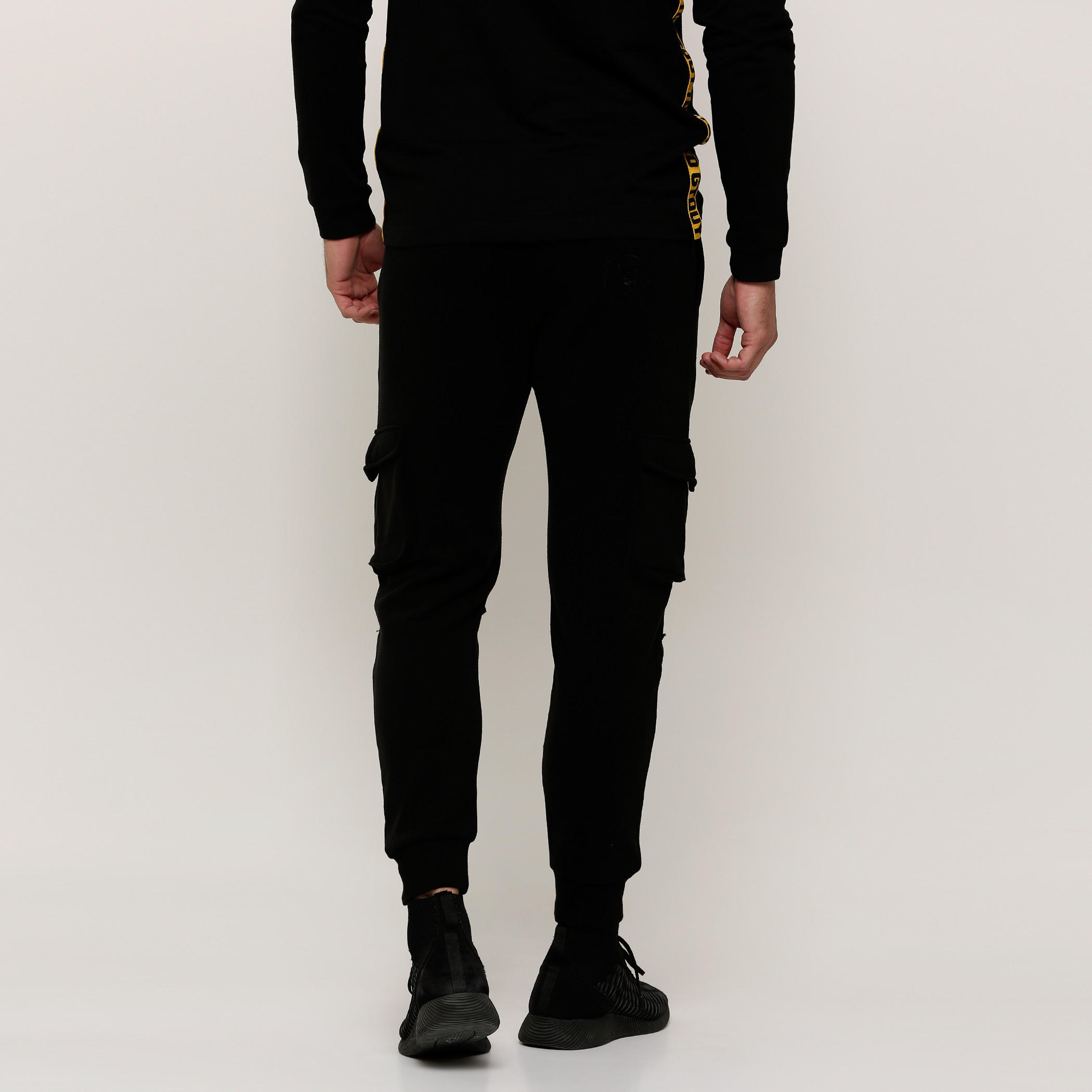 بنطال رياضي طويل بخصر مطّاطي-men-clothing-bottoms-joggers-image-2