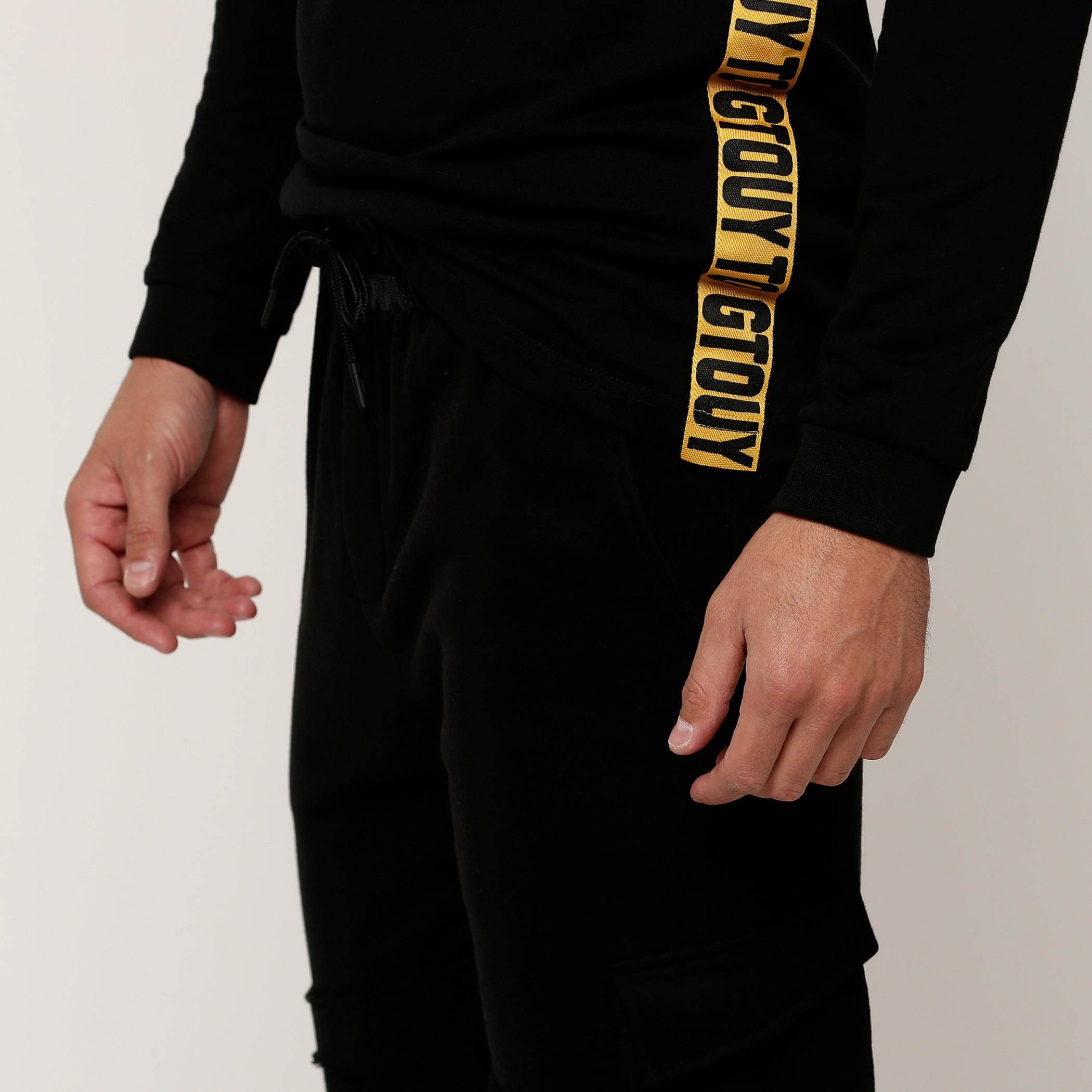 بنطال رياضي طويل بخصر مطّاطي-men-clothing-bottoms-joggers-image-4