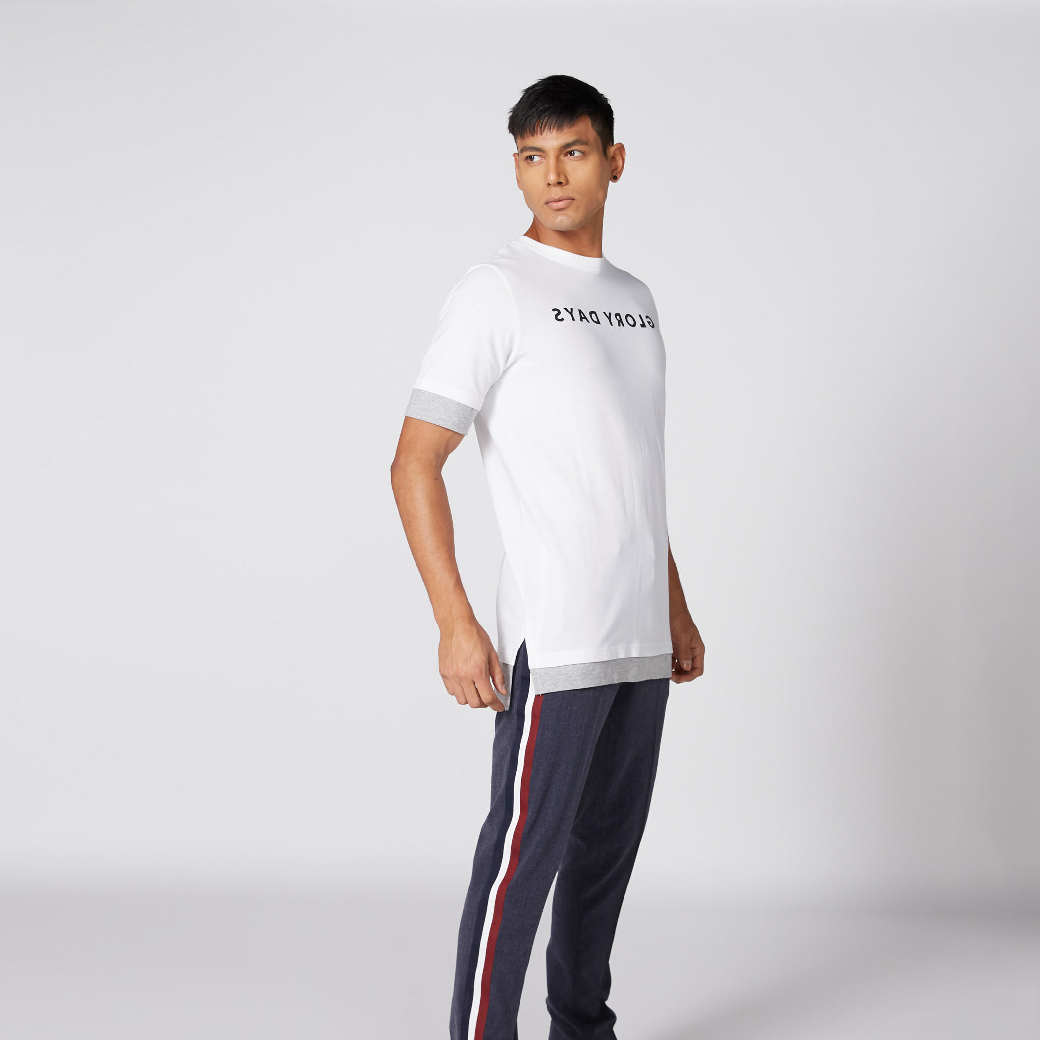 تيشيرت طويل بياقة مستديرة وأكمام قصيرة وطبعات-men-clothing-tshirtsandpolos-tshirts-image-4