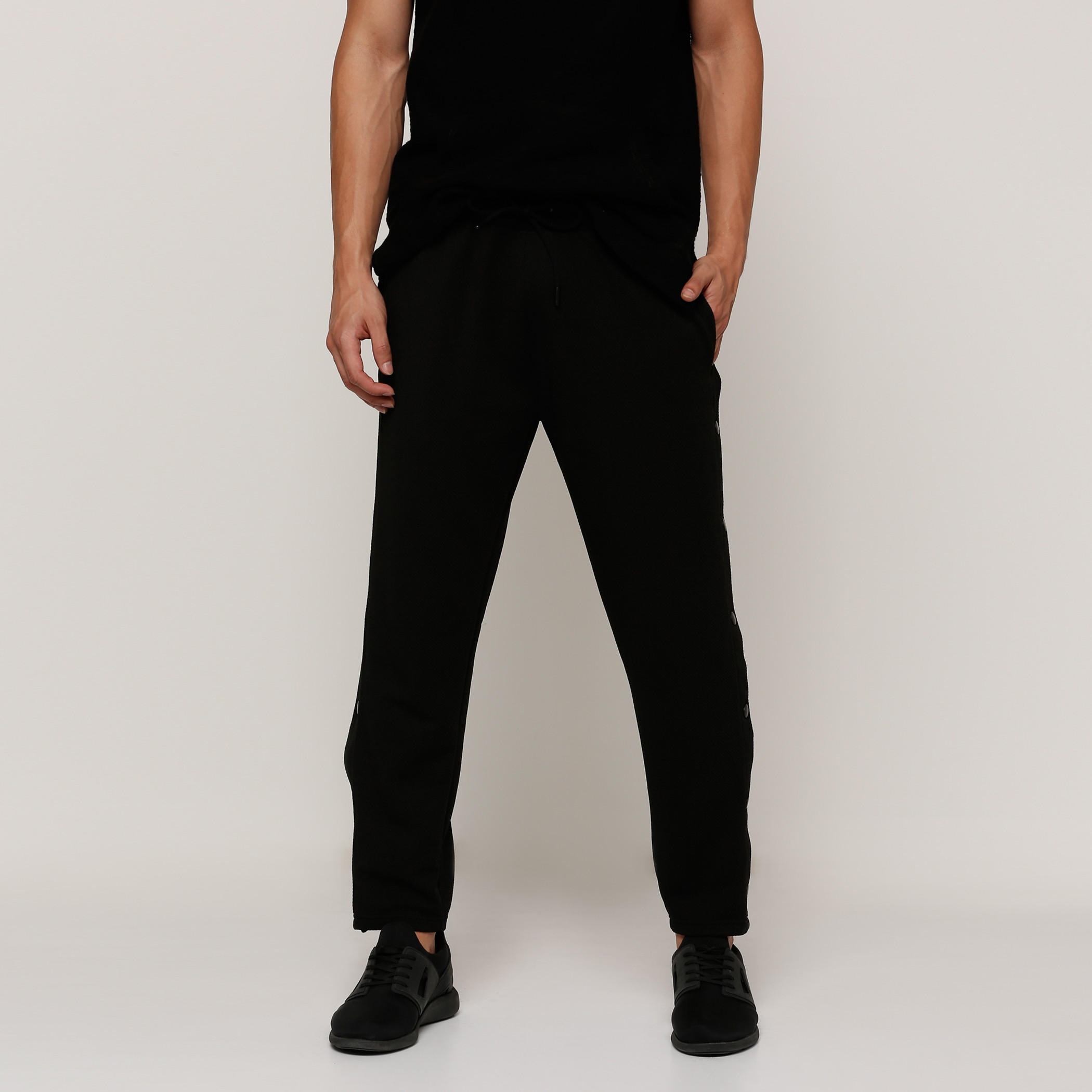بنطال طويل بخصر مطاطي-men-clothing-bottoms-trousersandchinos-trousers-image-1