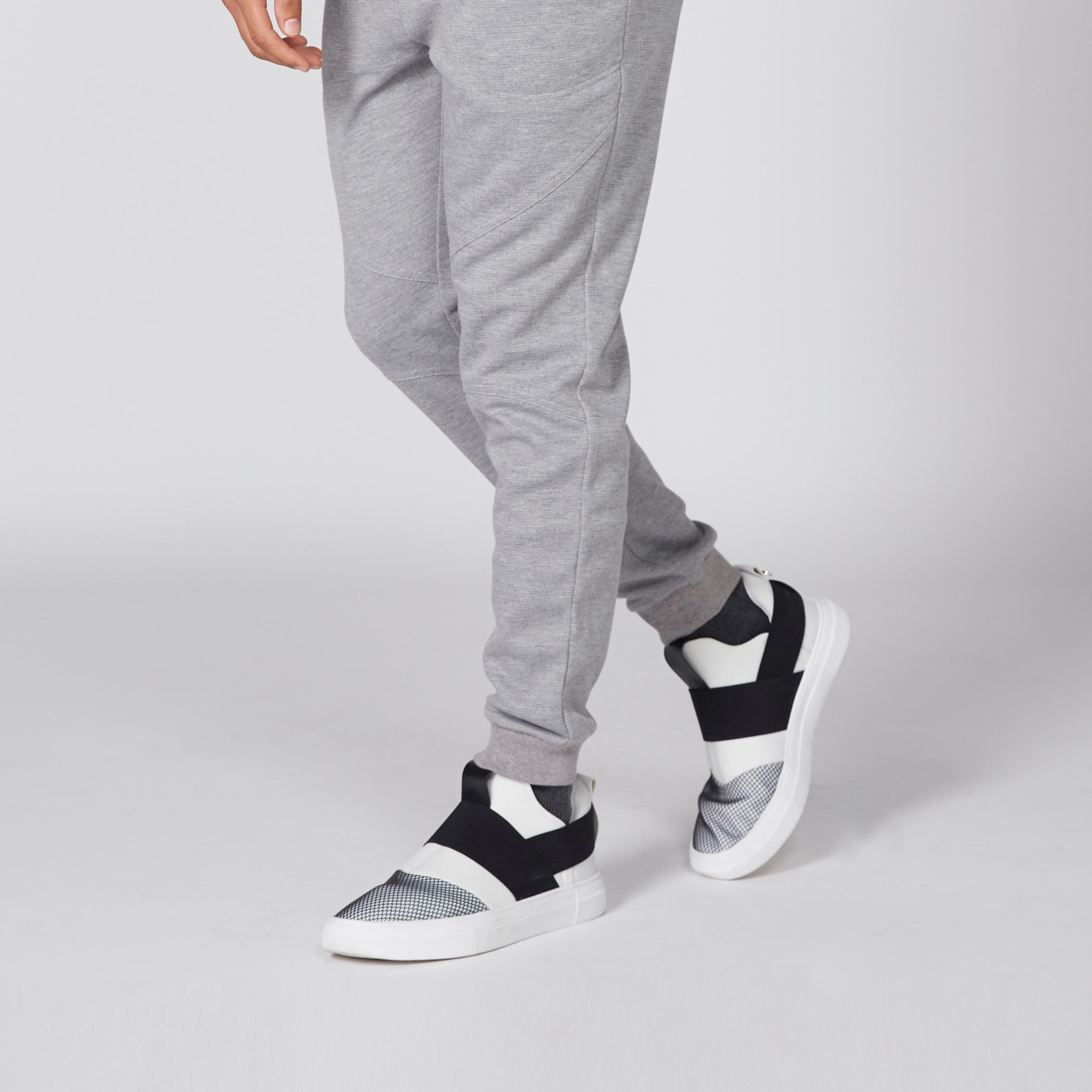 بنطال رياضي طويل بجيوب-men-clothing-bottoms-joggers-image-3