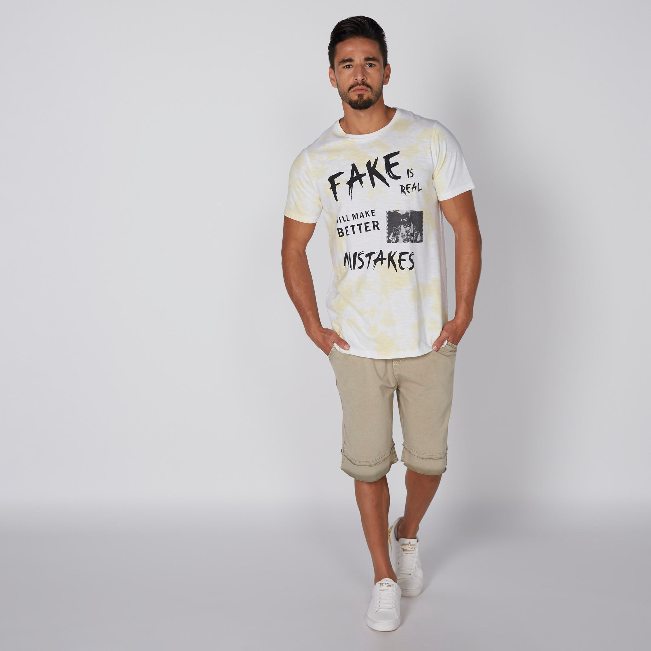 تيشيرت بطبعات وأكمام قصيرة-men-clothing-tshirtsandpolos-tshirts-image-4
