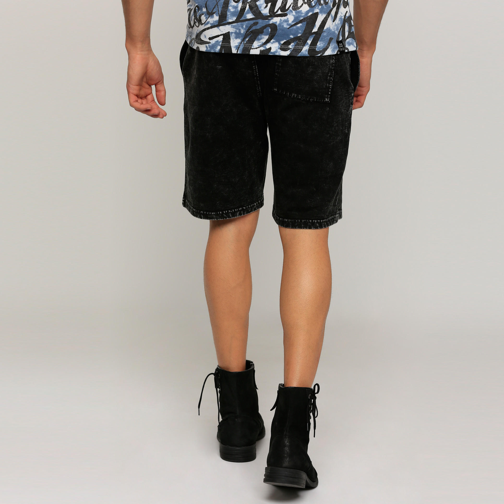 شورت بارز الملمس بجيوب-men-clothing-bottoms-shorts-image-2