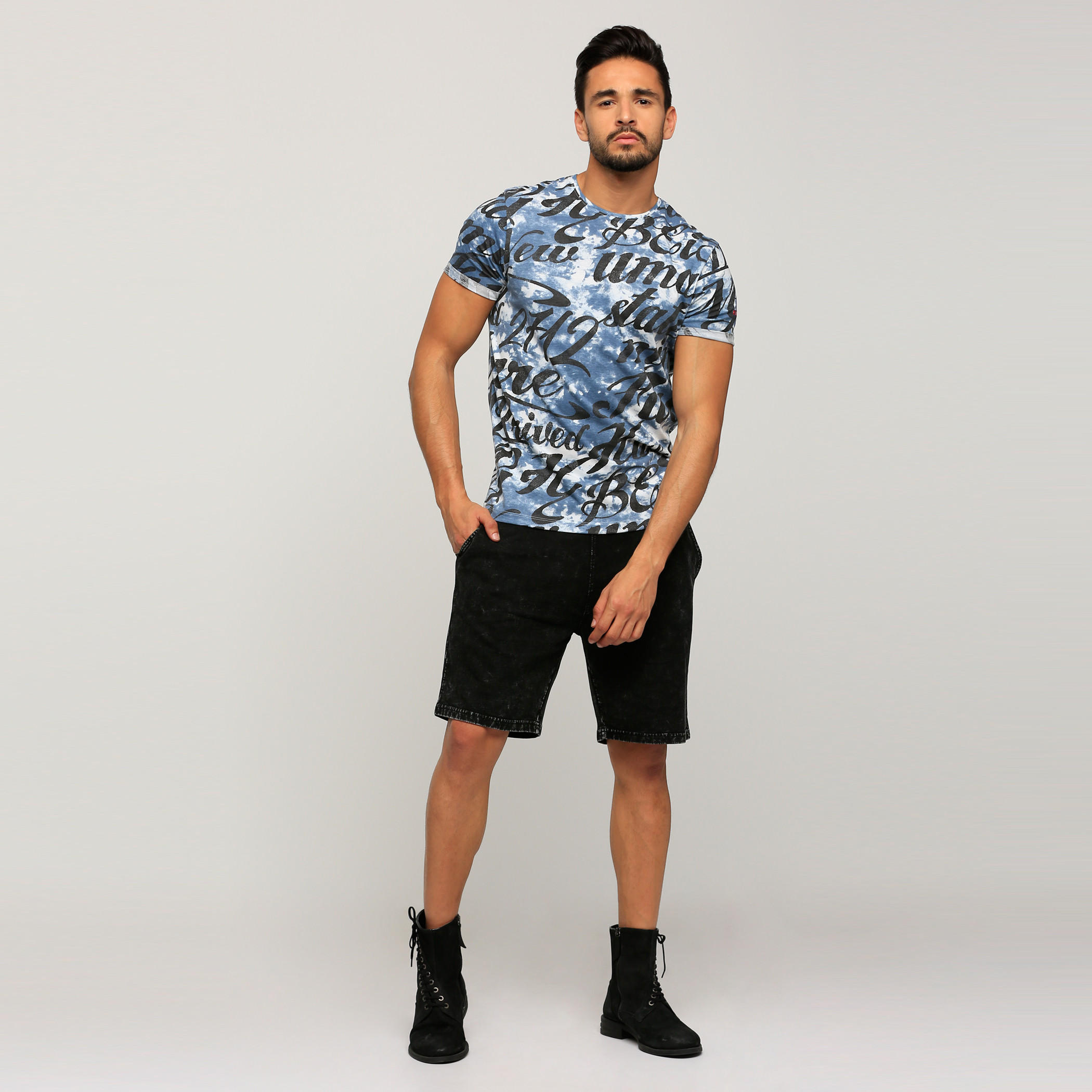 شورت بارز الملمس بجيوب-men-clothing-bottoms-shorts-image-5