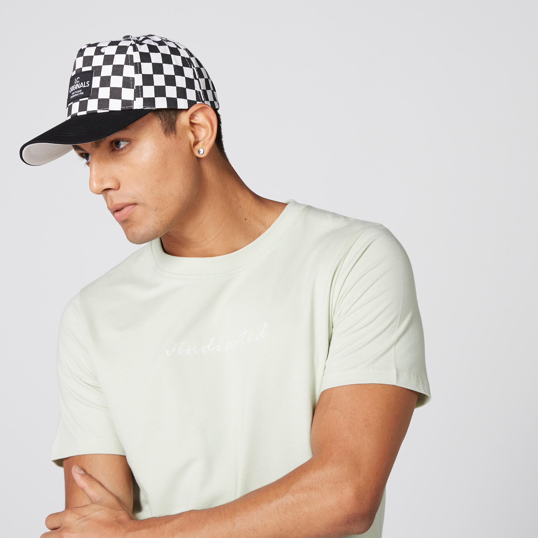 تيشيرت بياقة مستديرة وأكمام قصيرة-men-clothing-tshirtsandpolos-tshirts-image-1