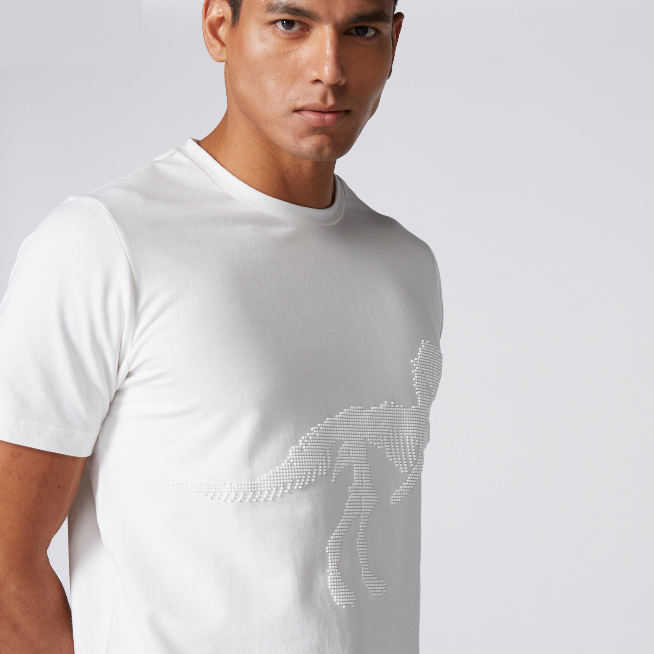 تيشيرت بأكمام قصيرة وياقة ضيقة-men-clothing-tshirtsandpolos-tshirts-image-1