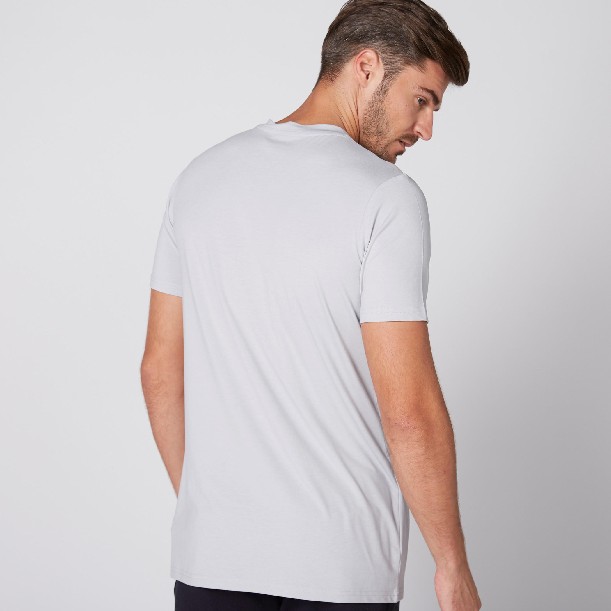 تيشيرت بياقة مستديرة وأكمام قصيرة وطبعات-men-clothing-tshirtsandpolos-tshirts-image-3