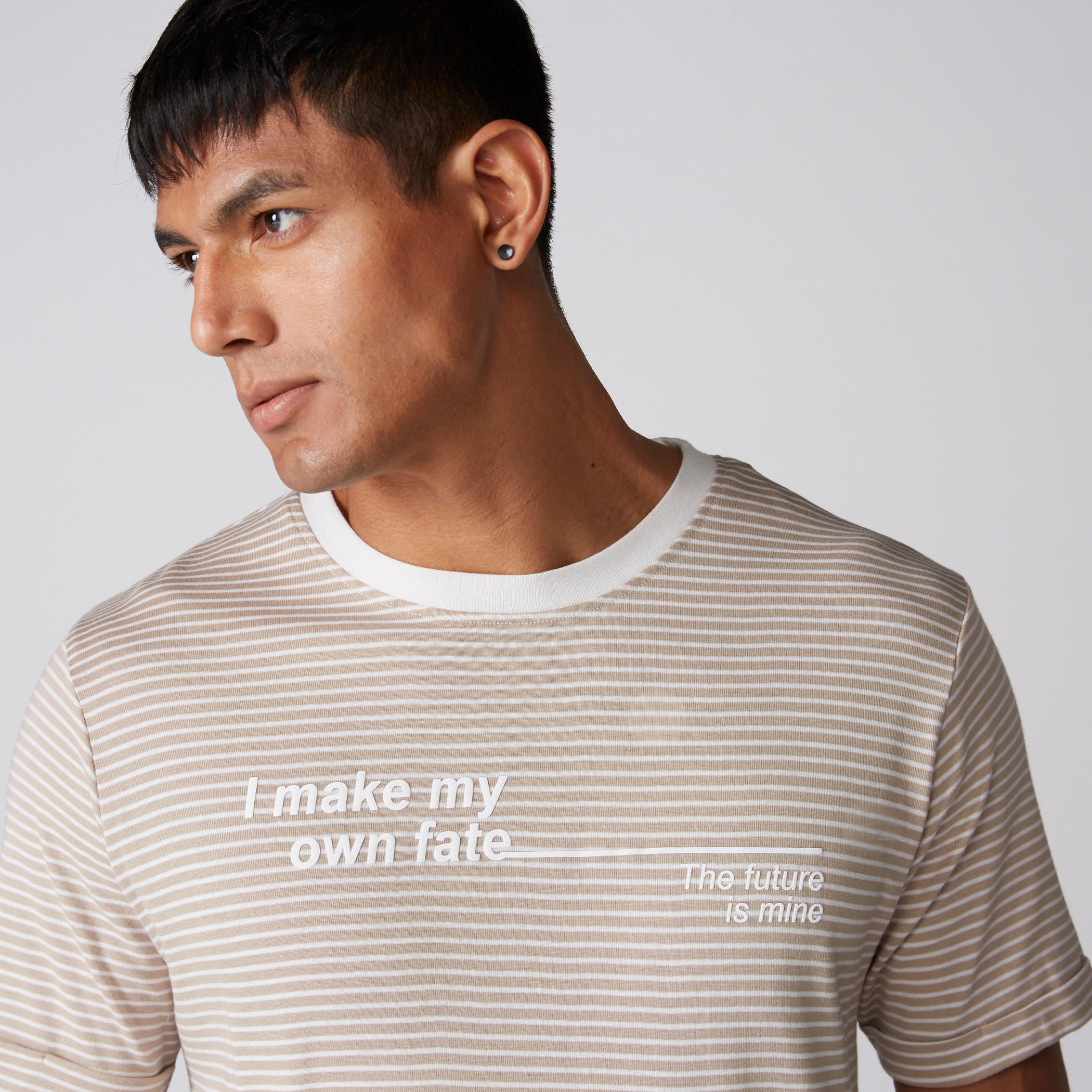 تيشيرت مقلّم بياقة مستديرة وأكمام قصيرة-men-clothing-tshirtsandpolos-tshirts-image-3