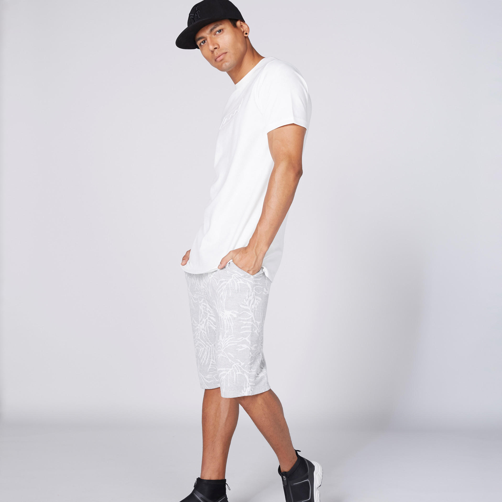 تيشيرت بياقة مستديرة وأكمام قصيرة-men-clothing-tshirtsandpolos-tshirts-image-3