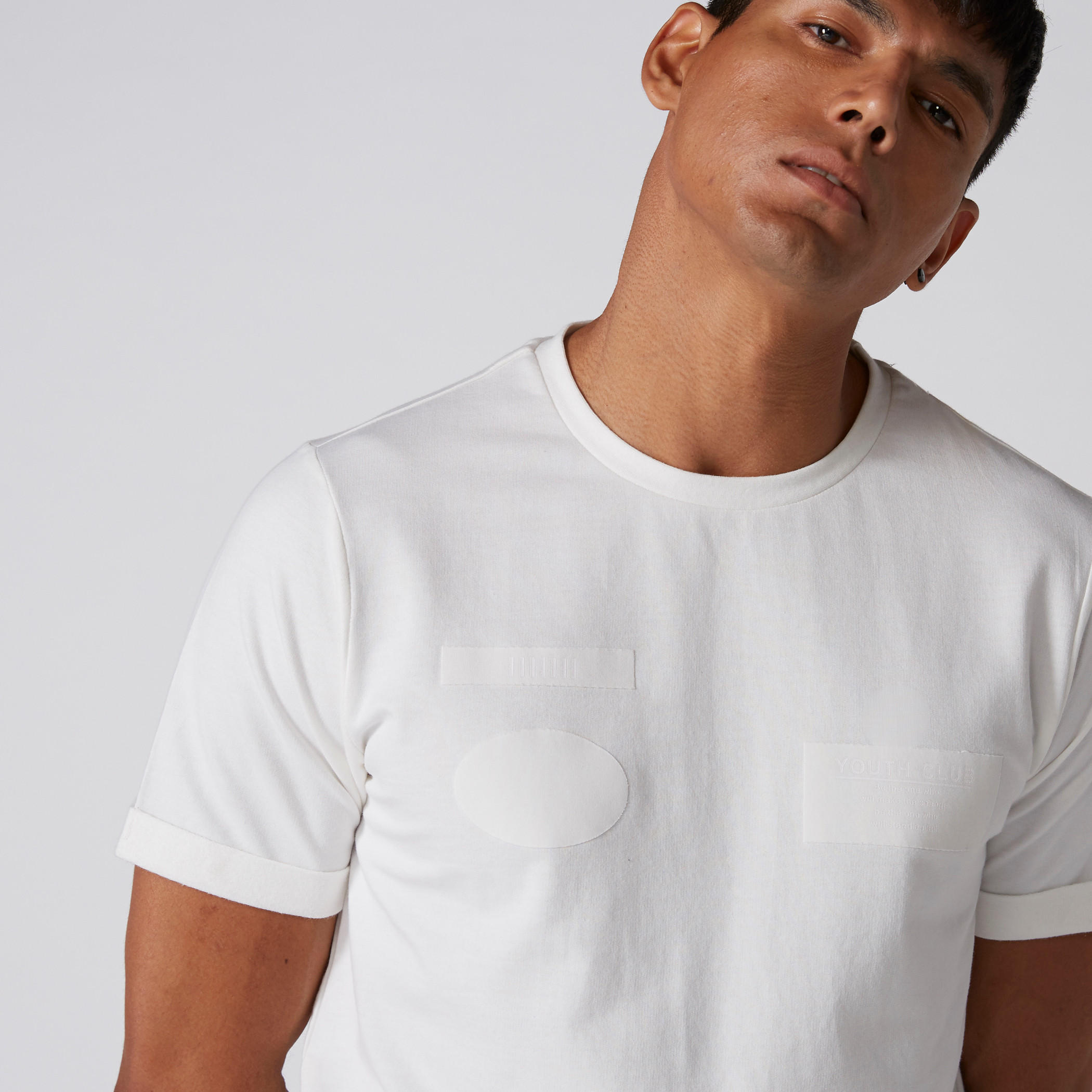 تيشيرت بياقة مستديرة وأكمام قصيرة-men-clothing-tshirtsandpolos-tshirts-image-3