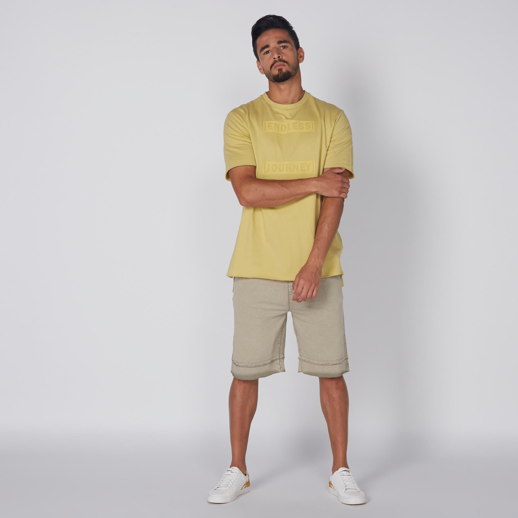شورت بطول الركبة برباط-men-clothing-bottoms-shorts-image-2