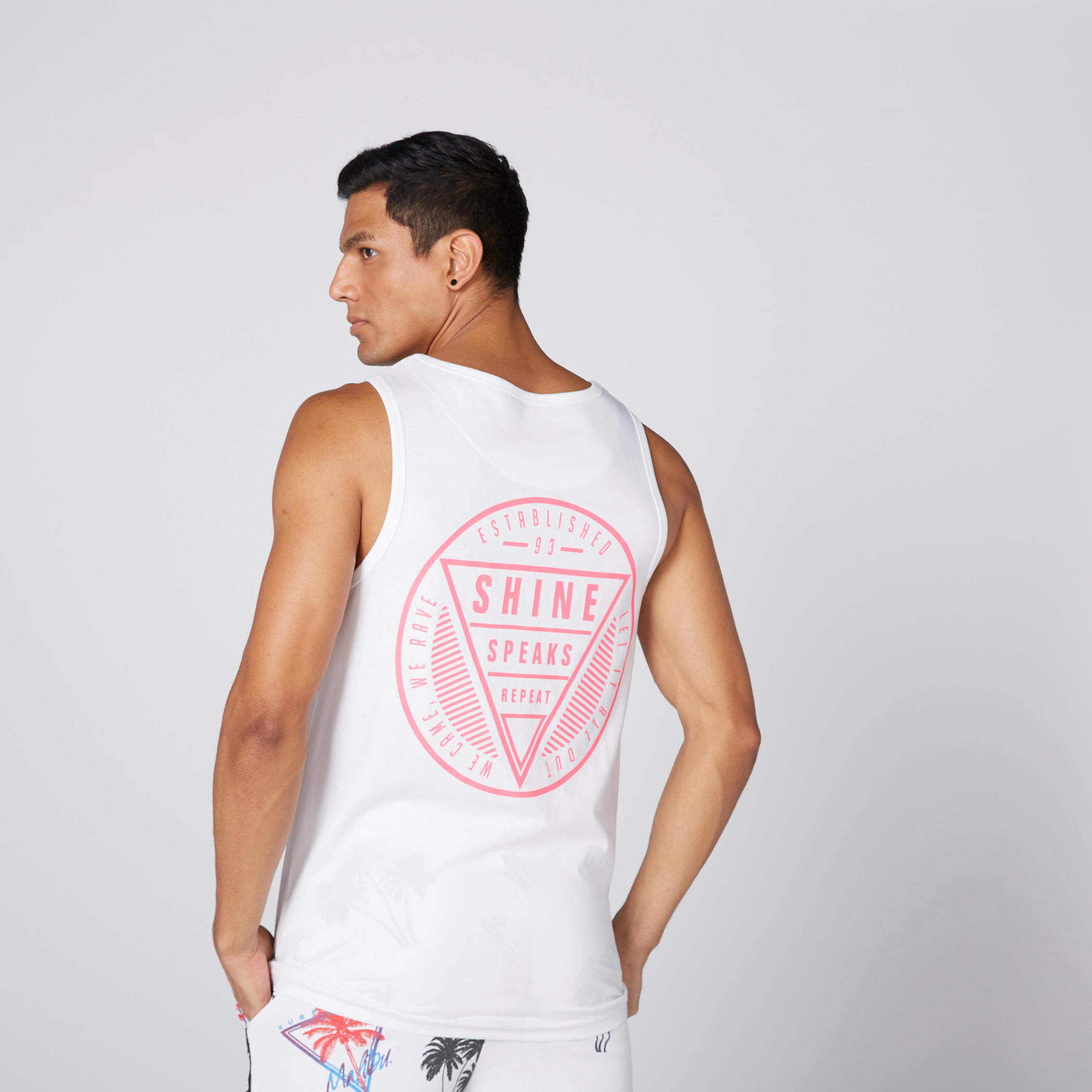 سترة فيست بياقة مستديرة وطبعات-men-clothing-tshirtsandpolos-vests-image-2