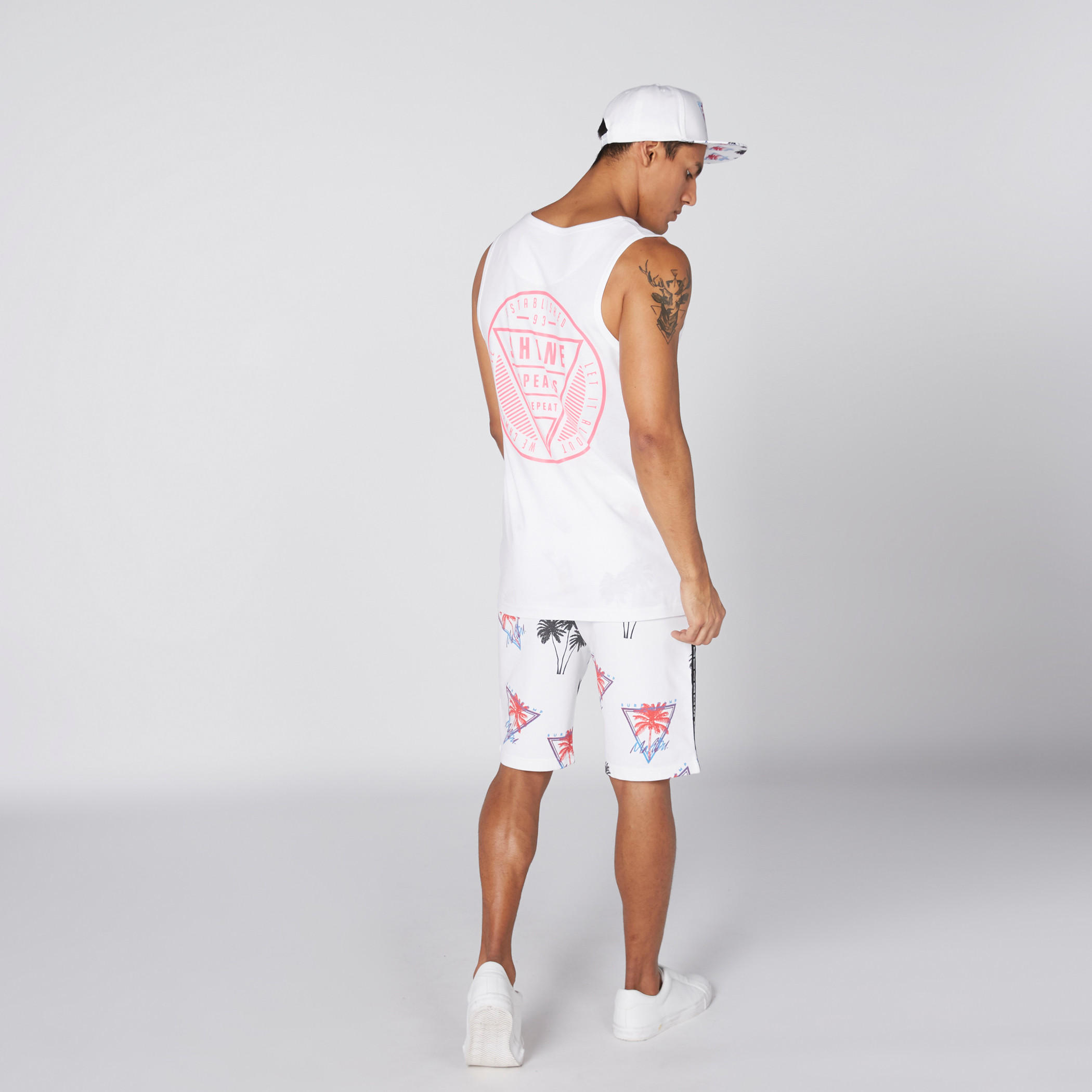 سترة فيست بياقة مستديرة وطبعات-men-clothing-tshirtsandpolos-vests-image-3
