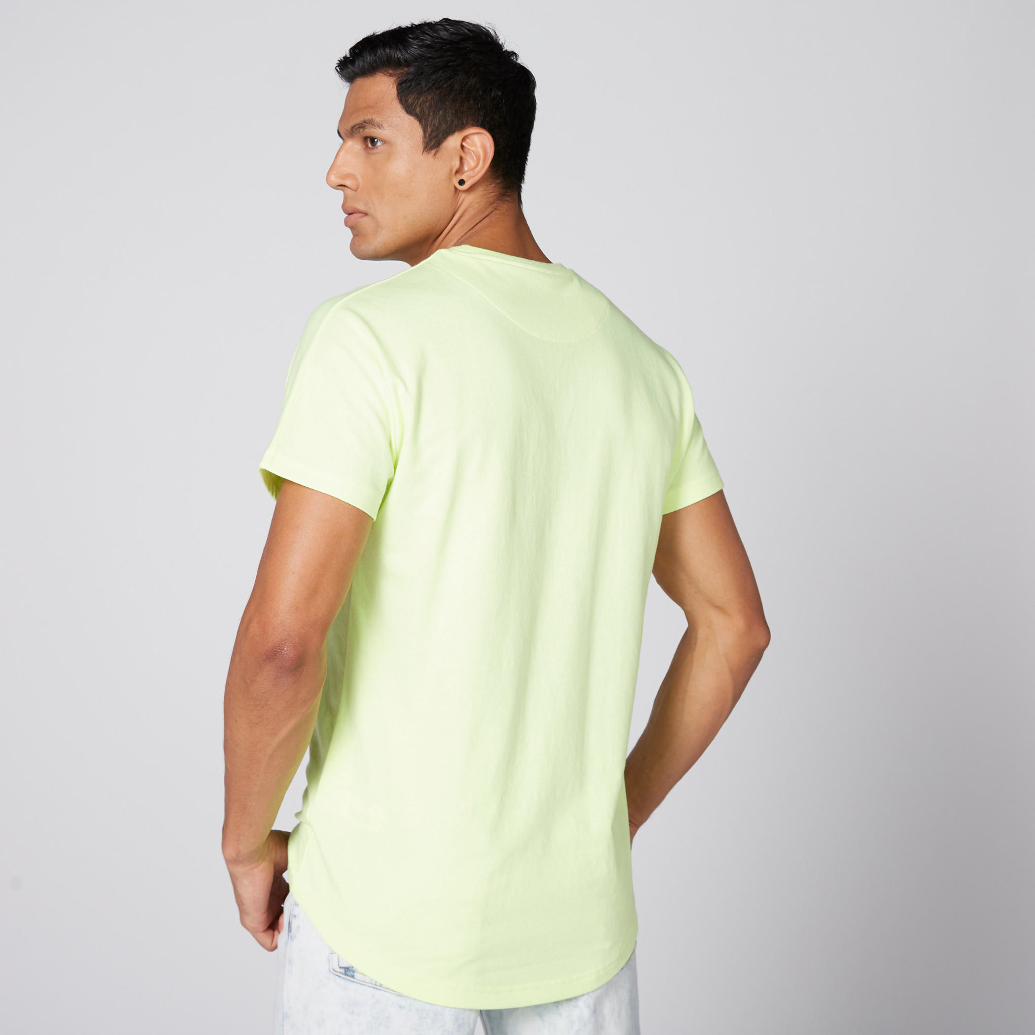 تيشيرت بياقة مستديرة وأكمام قصيرة وطبعات-men-clothing-tshirtsandpolos-tshirts-image-3