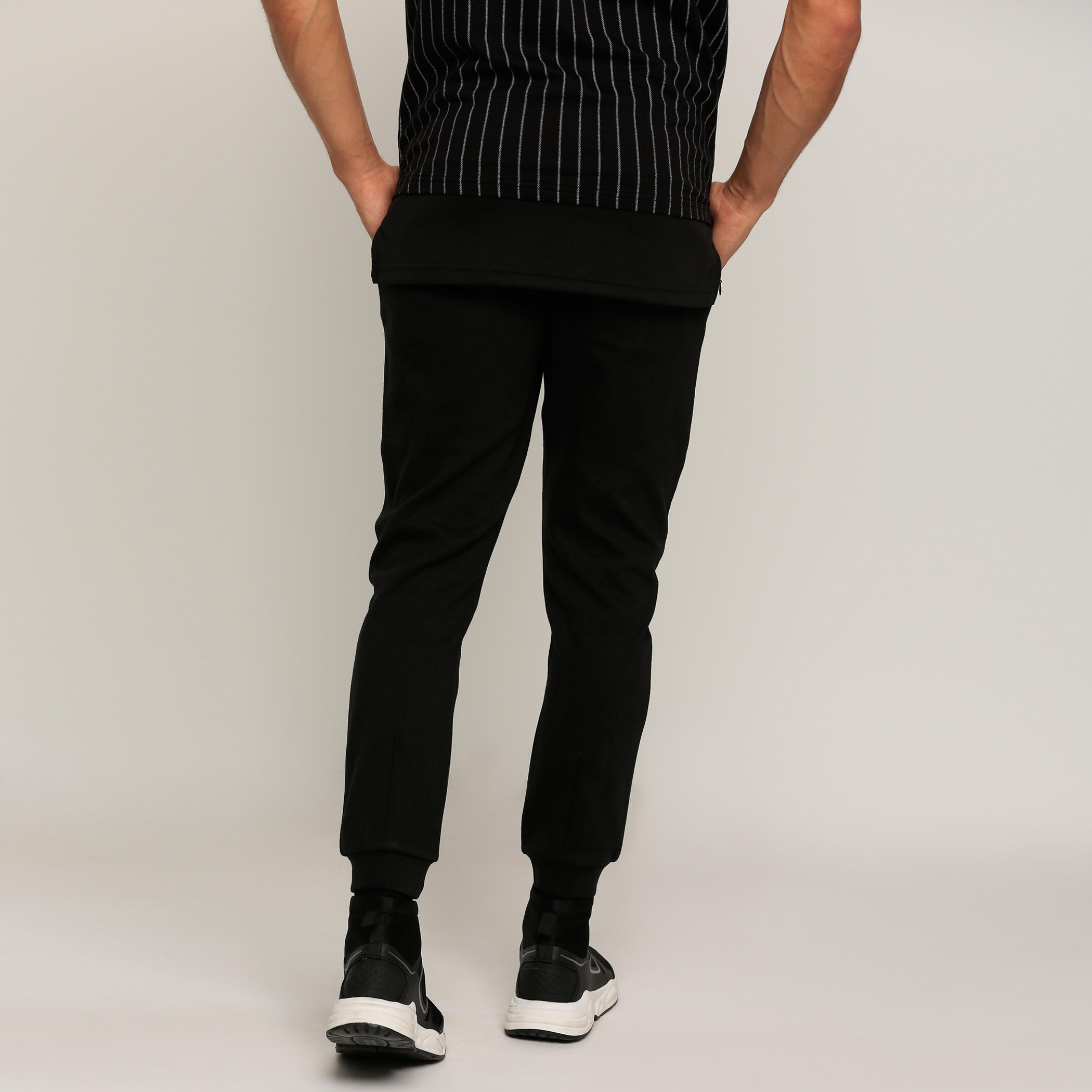 بنطال رياضي طويل بجيوب-men-clothing-bottoms-joggers-image-2