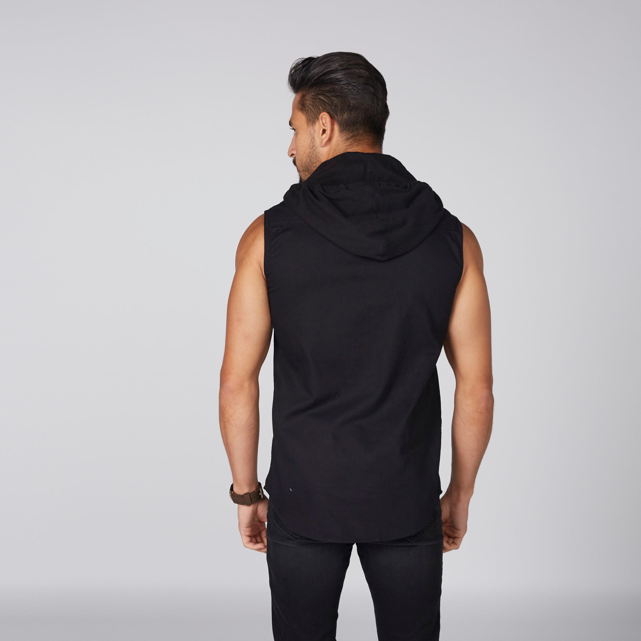 قميص مطرز دون أكمام بأزرار-men-clothing-shirts-image-4