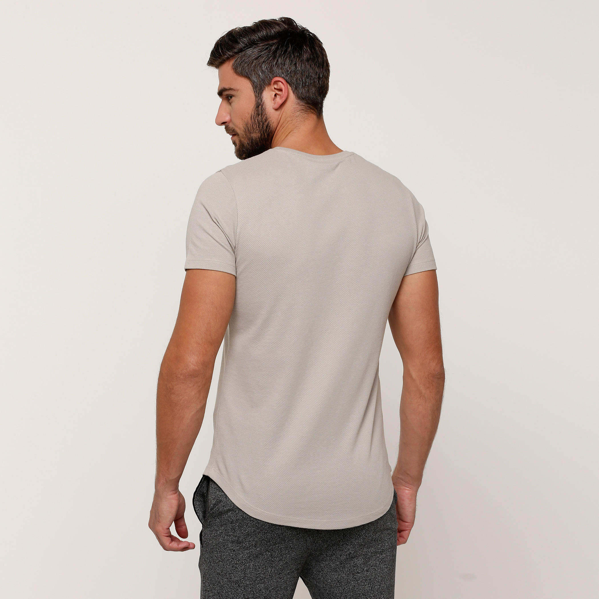 Round Neck T-Shirt with Short Sleeves-men-clothing-tshirtsandpolos-tshirts-image-2