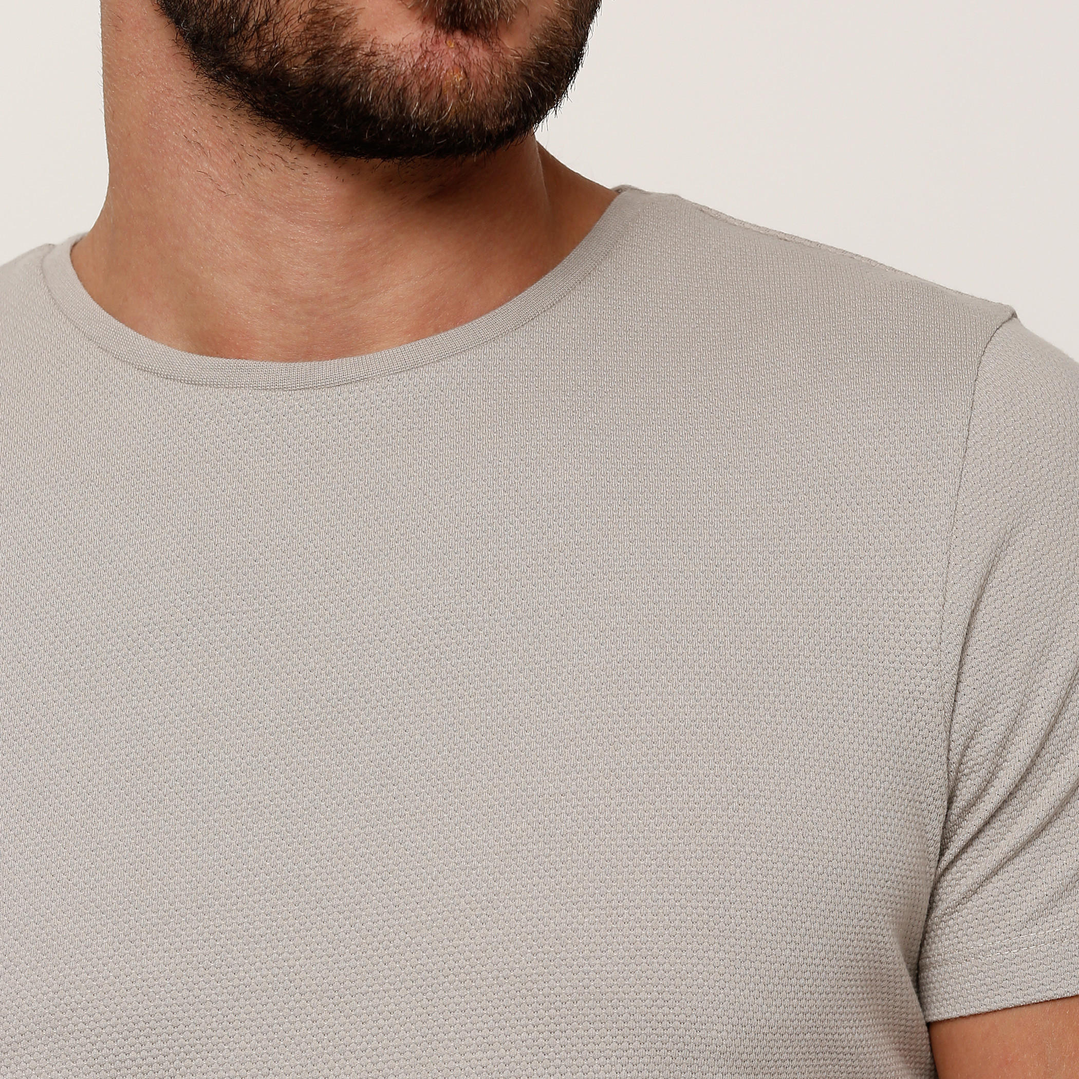 Round Neck T-Shirt with Short Sleeves-men-clothing-tshirtsandpolos-tshirts-image-4