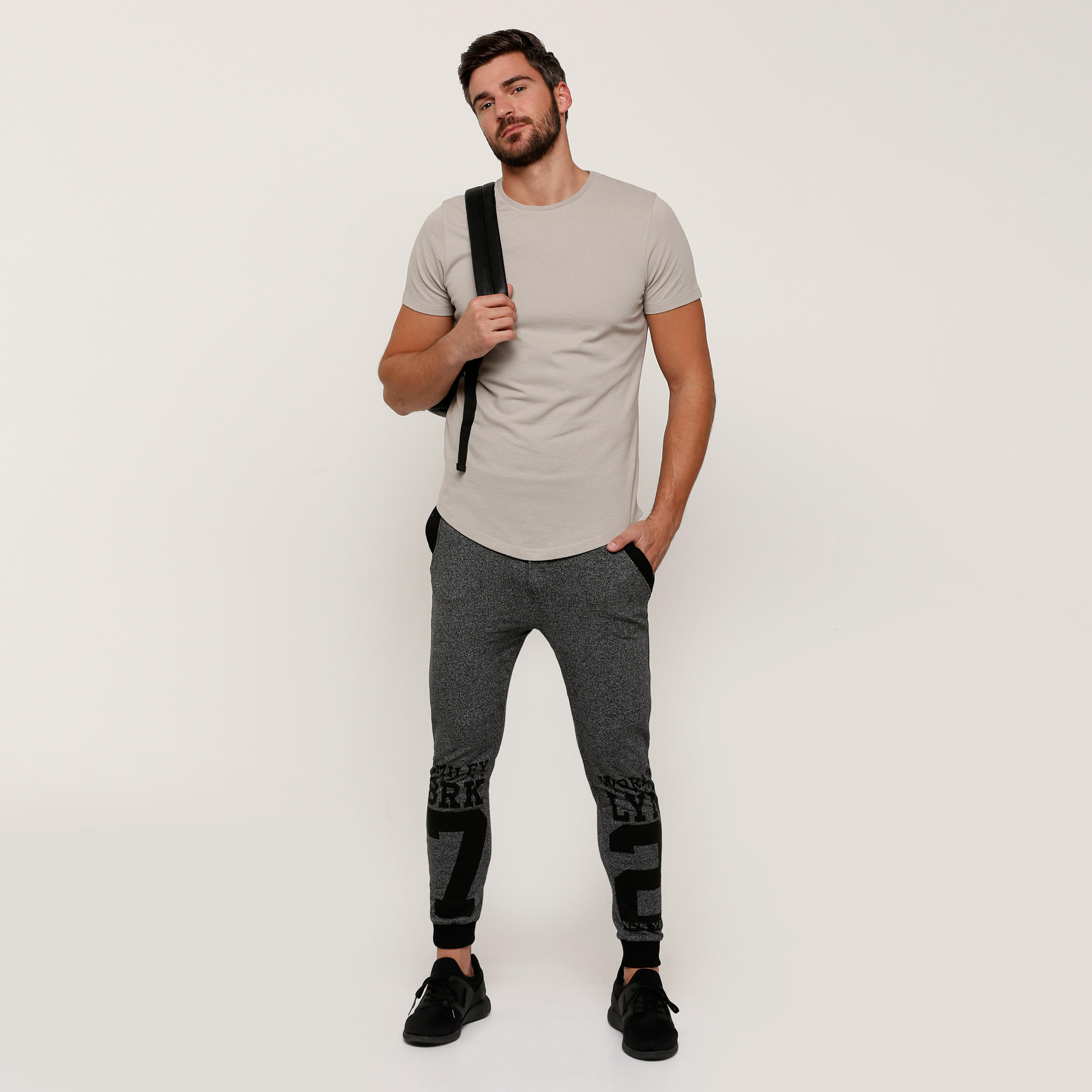 Round Neck T-Shirt with Short Sleeves-men-clothing-tshirtsandpolos-tshirts-image-5