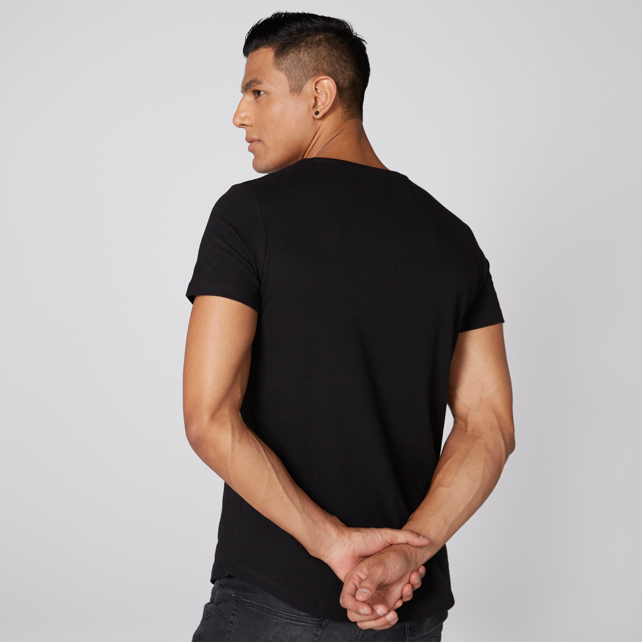 Round Neck T-Shirt with Short Sleeves-men-clothing-tshirtsandpolos-tshirts-image-2