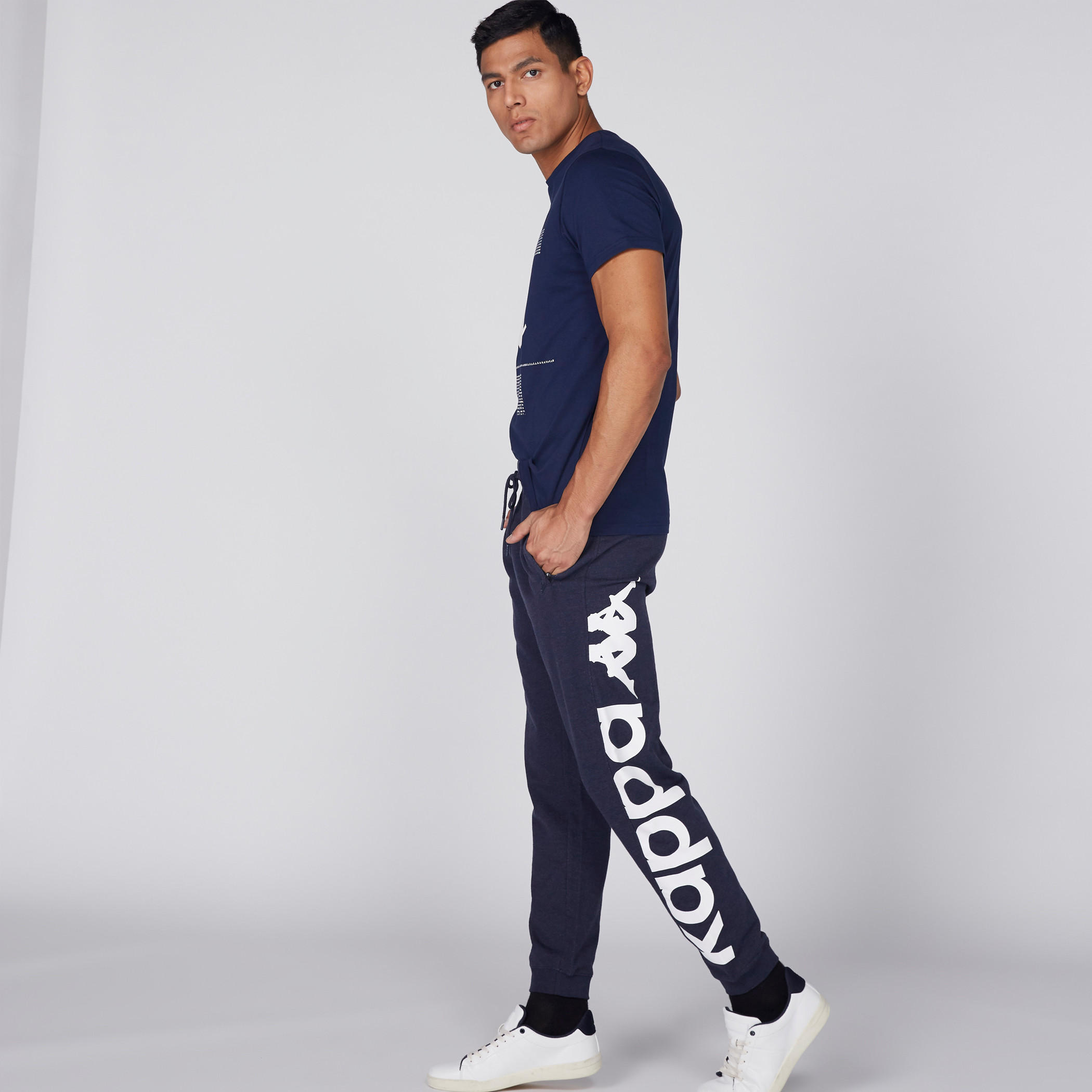 تيشيرت بأكمام قصيرة وطبعات-men-clothing-tshirtsandpolos-tshirts-image-3
