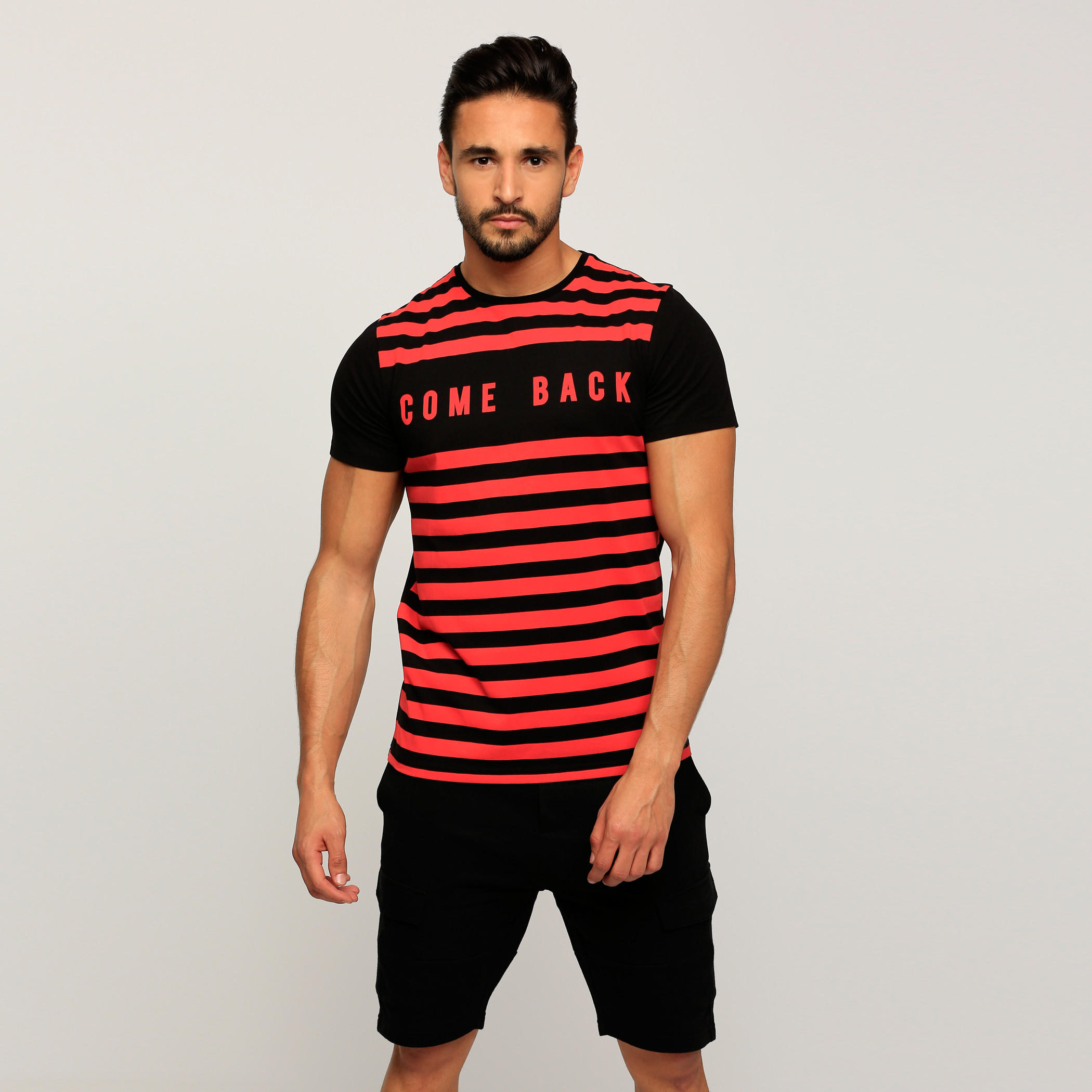 تيشيرت بياقة مستديرة وأكمام قصيرة وطبعات-men-clothing-tshirtsandpolos-tshirts-image-1