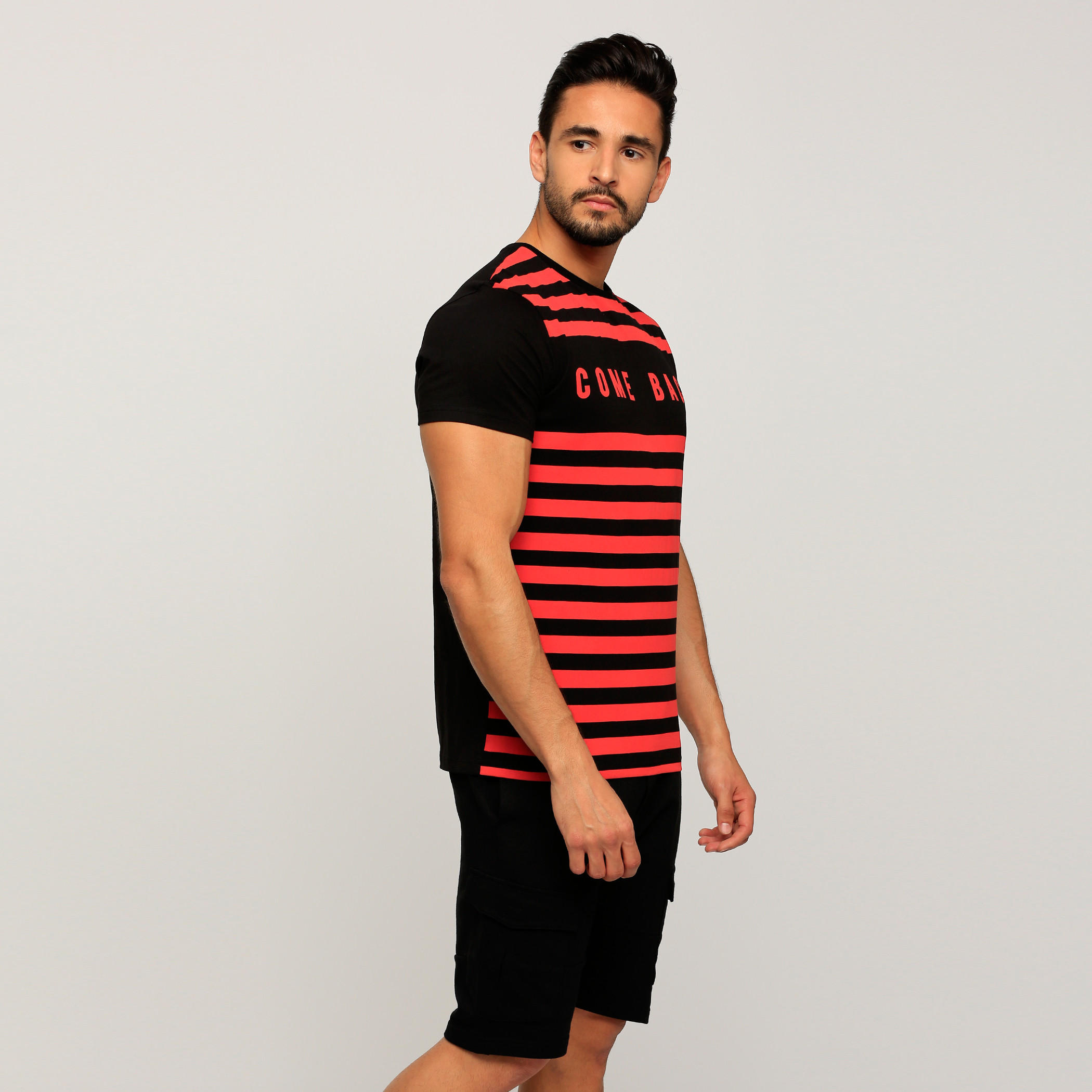 تيشيرت بياقة مستديرة وأكمام قصيرة وطبعات-men-clothing-tshirtsandpolos-tshirts-image-3