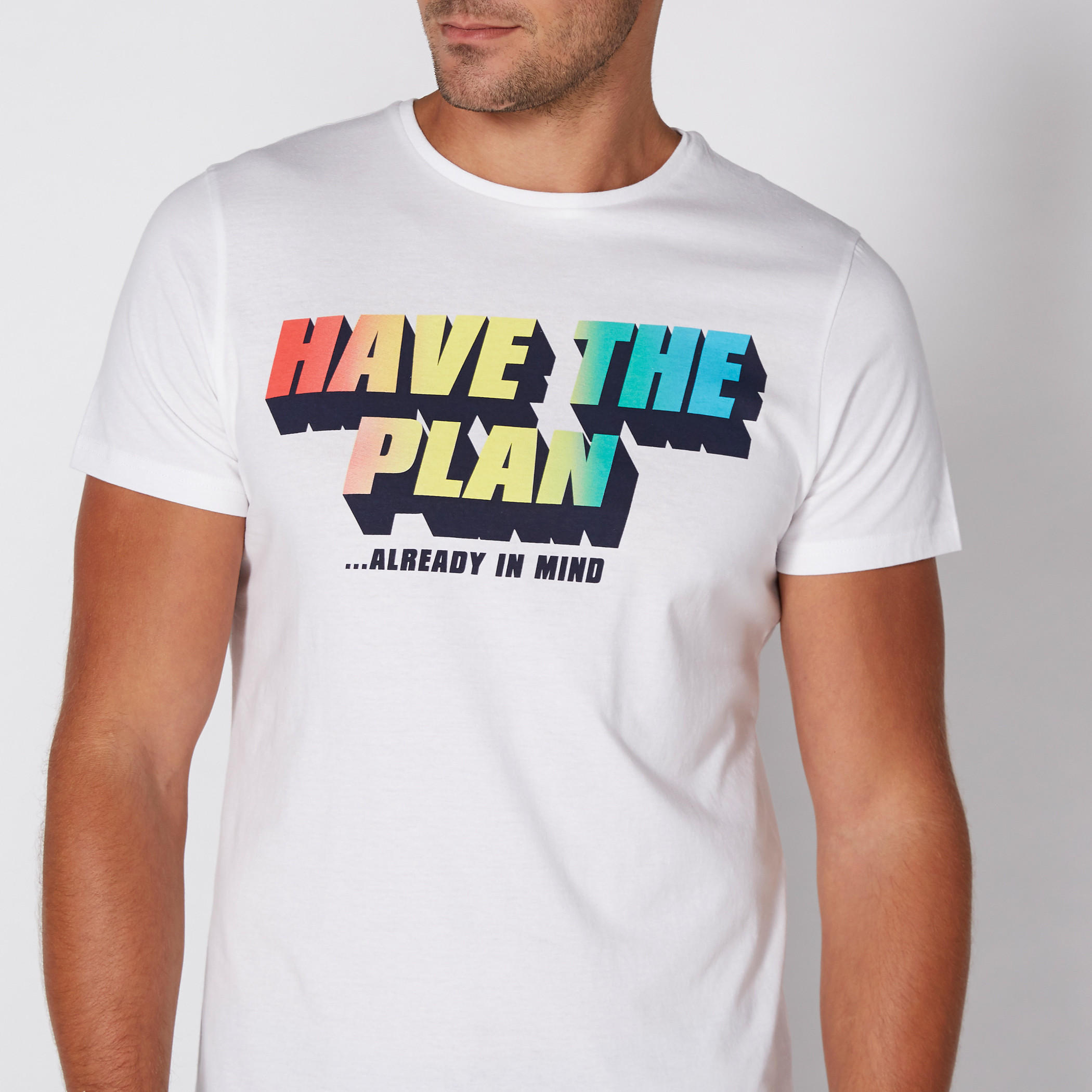 تيشيرت بياقة مستديرة وأكمام قصيرة مع طبعات-men-clothing-tshirtsandpolos-tshirts-image-3