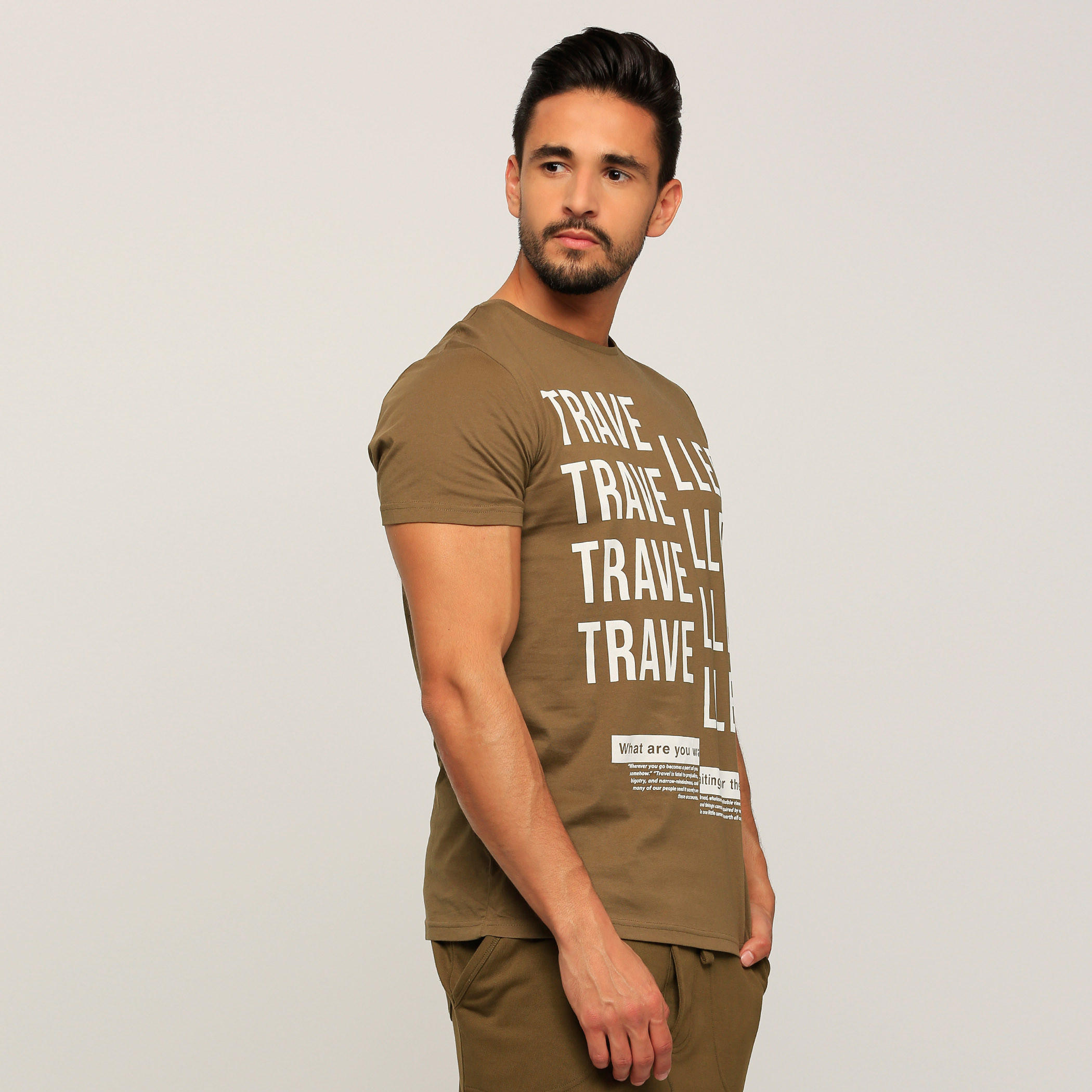تيشيرت بياقة مستديرة وأكمام قصيرة مع طبعات-men-clothing-tshirtsandpolos-tshirts-image-3