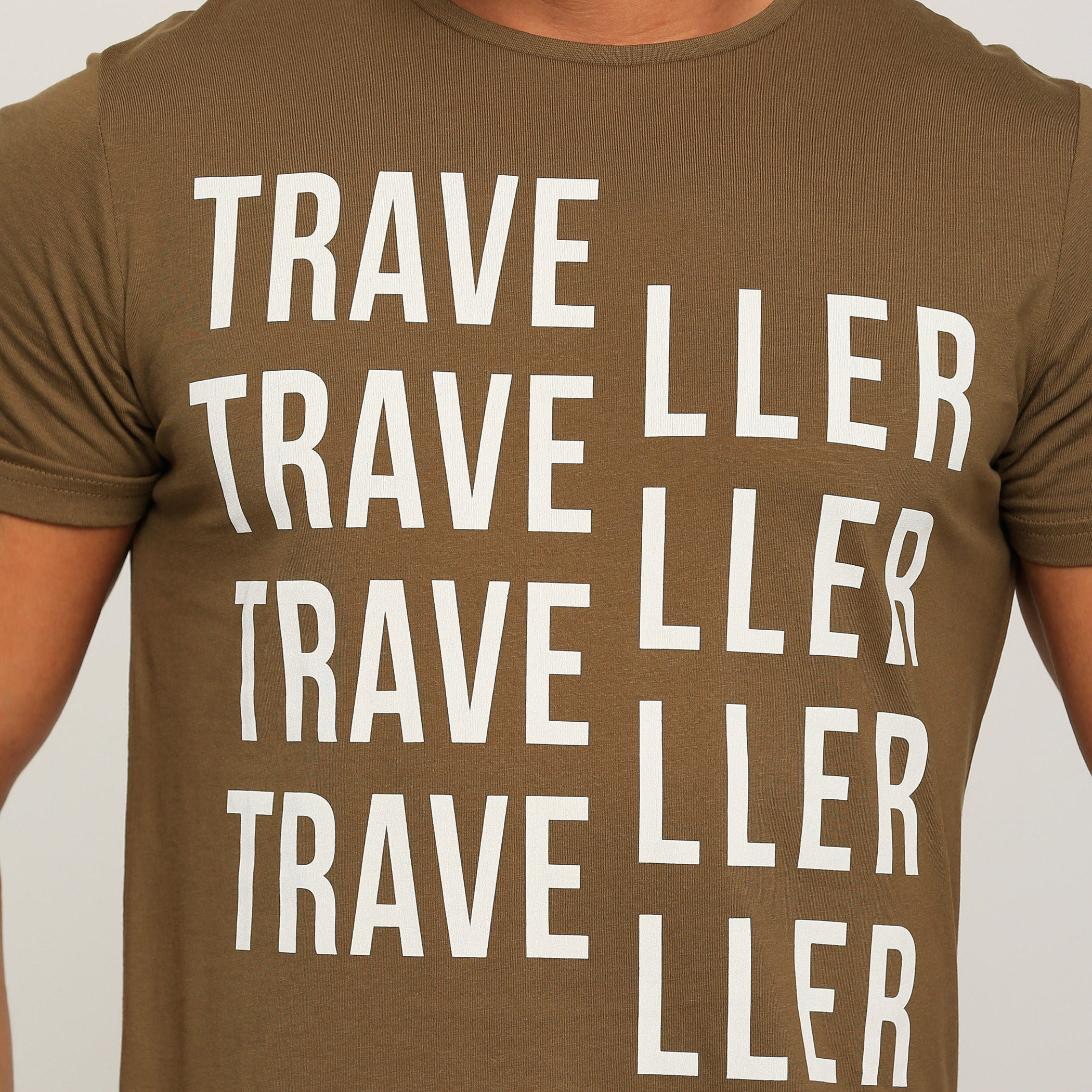 تيشيرت بياقة مستديرة وأكمام قصيرة مع طبعات-men-clothing-tshirtsandpolos-tshirts-image-4