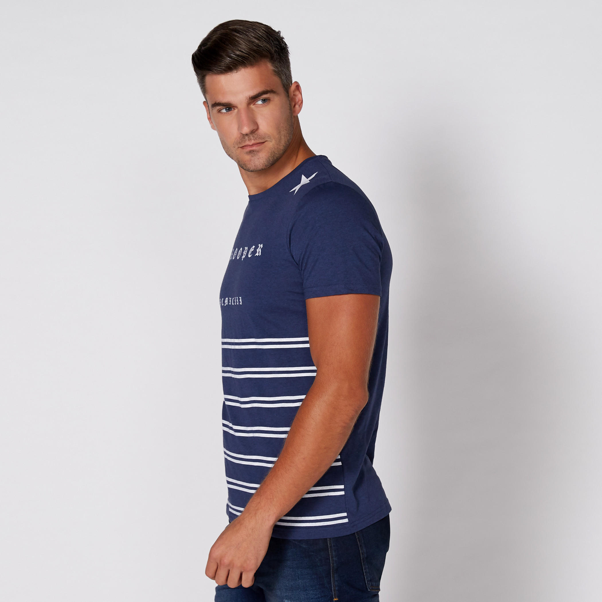تيشيرت بياقة مستديرة وأكمام قصيرة مع طبعات-men-clothing-tshirtsandpolos-tshirts-image-2