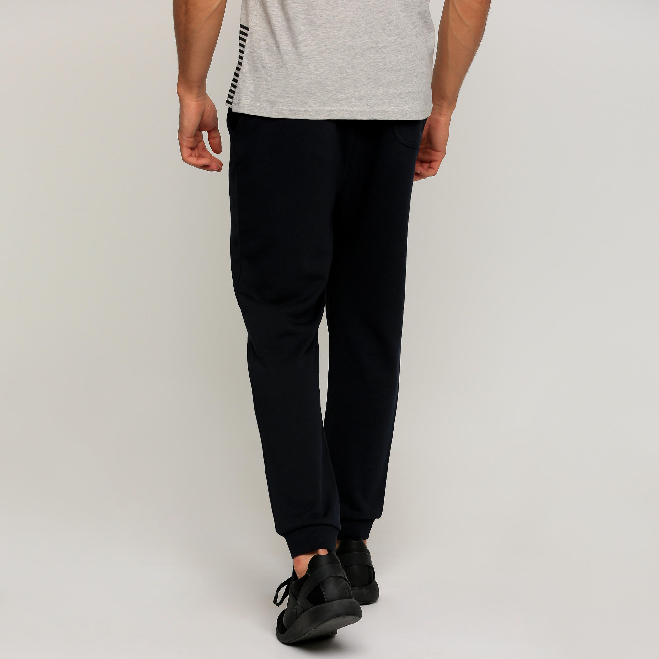 بنطال رياضي طويل بجيوب-men-clothing-bottoms-joggers-image-2