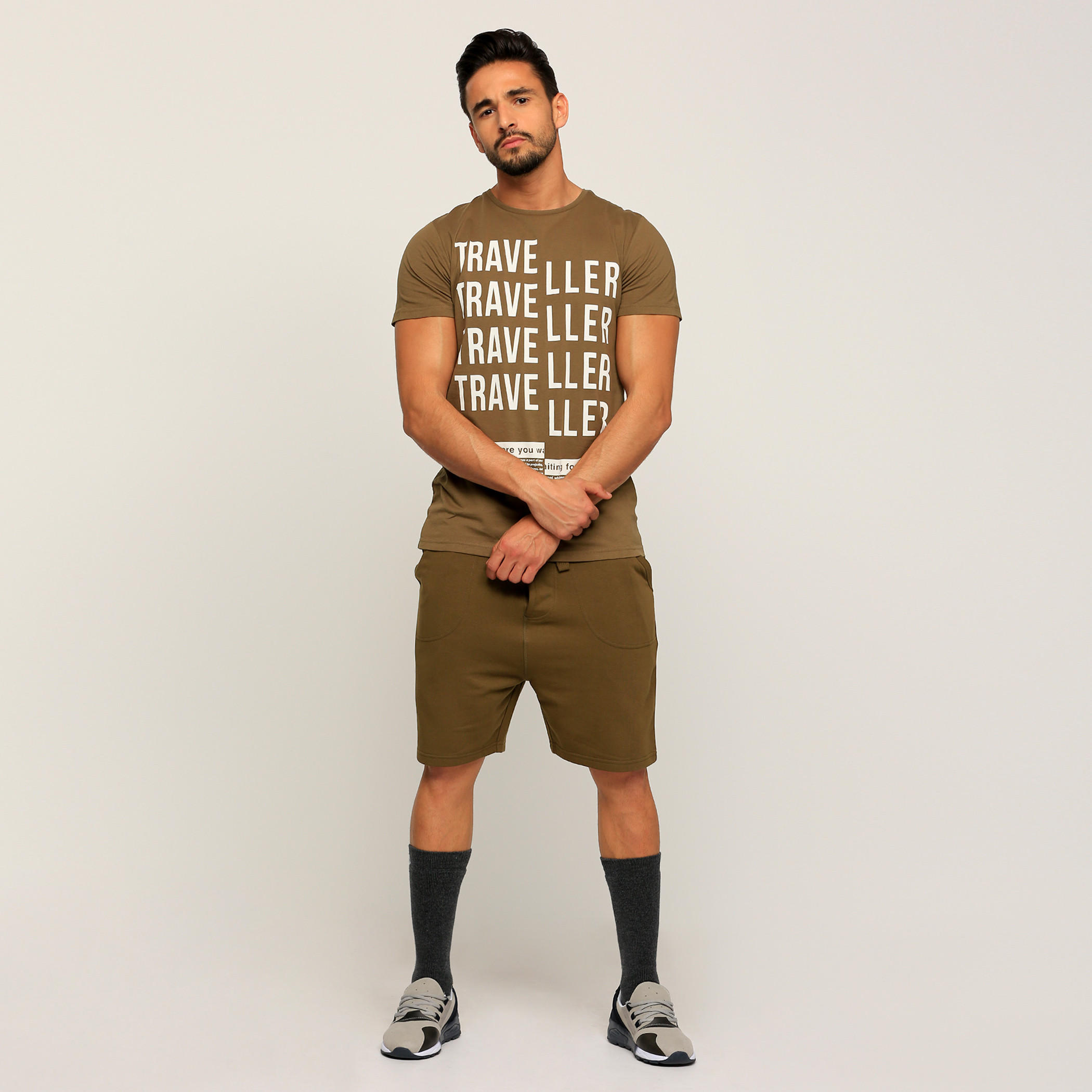 شورت محبوك بجيوب-men-clothing-bottoms-shorts-image-5