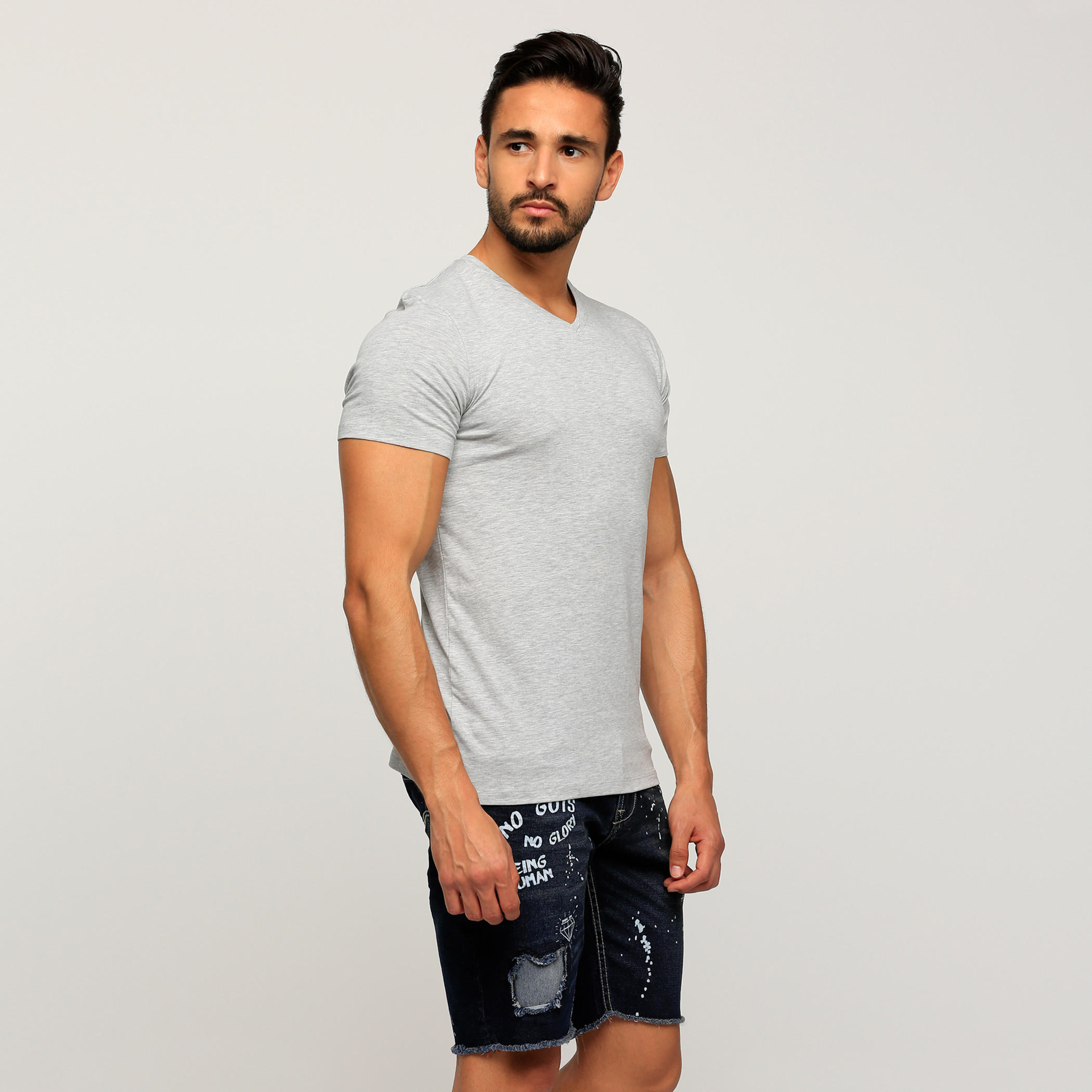 تيشيرت بياقة V وأكمام قصيرة-men-clothing-tshirtsandpolos-tshirts-image-3