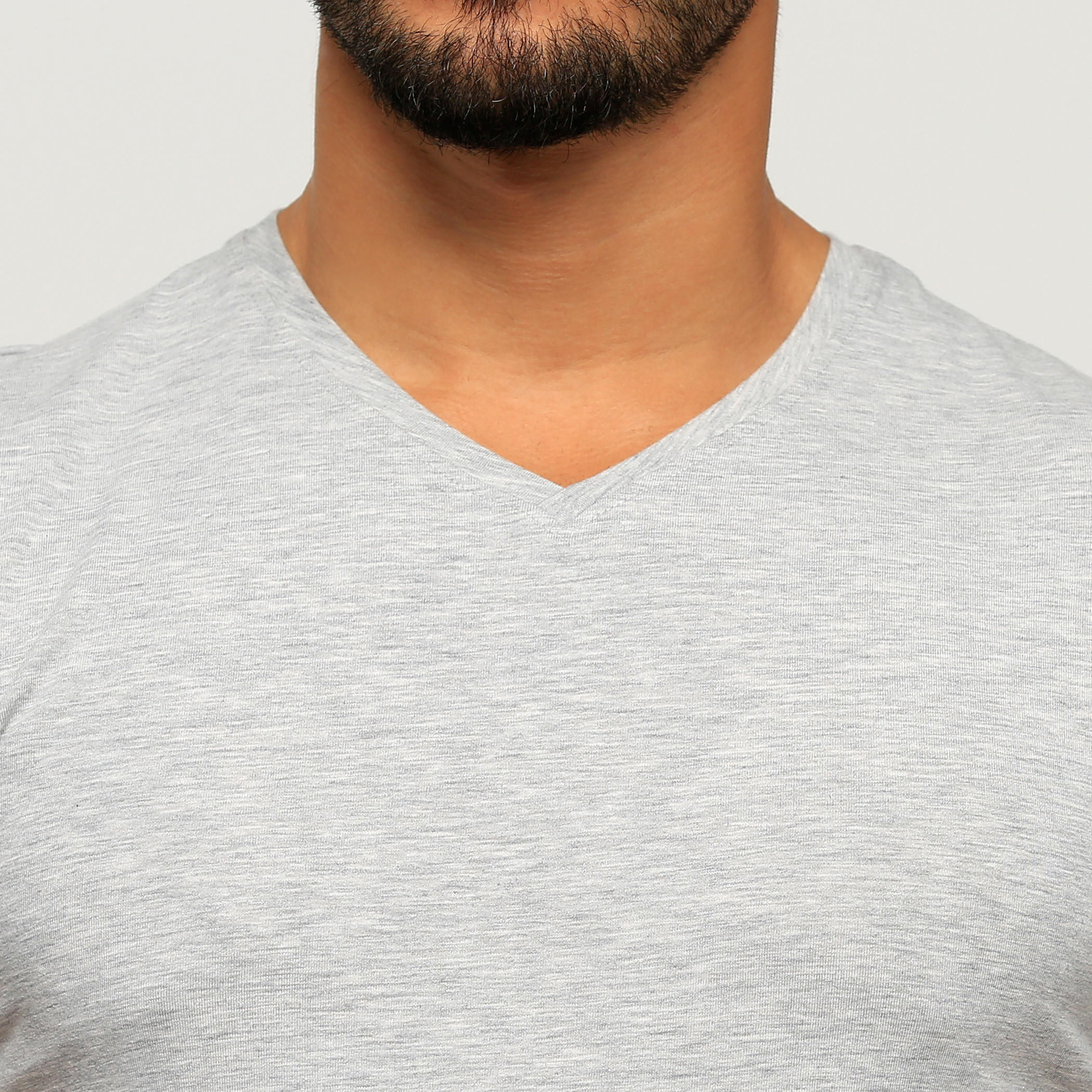 تيشيرت بياقة V وأكمام قصيرة-men-clothing-tshirtsandpolos-tshirts-image-2
