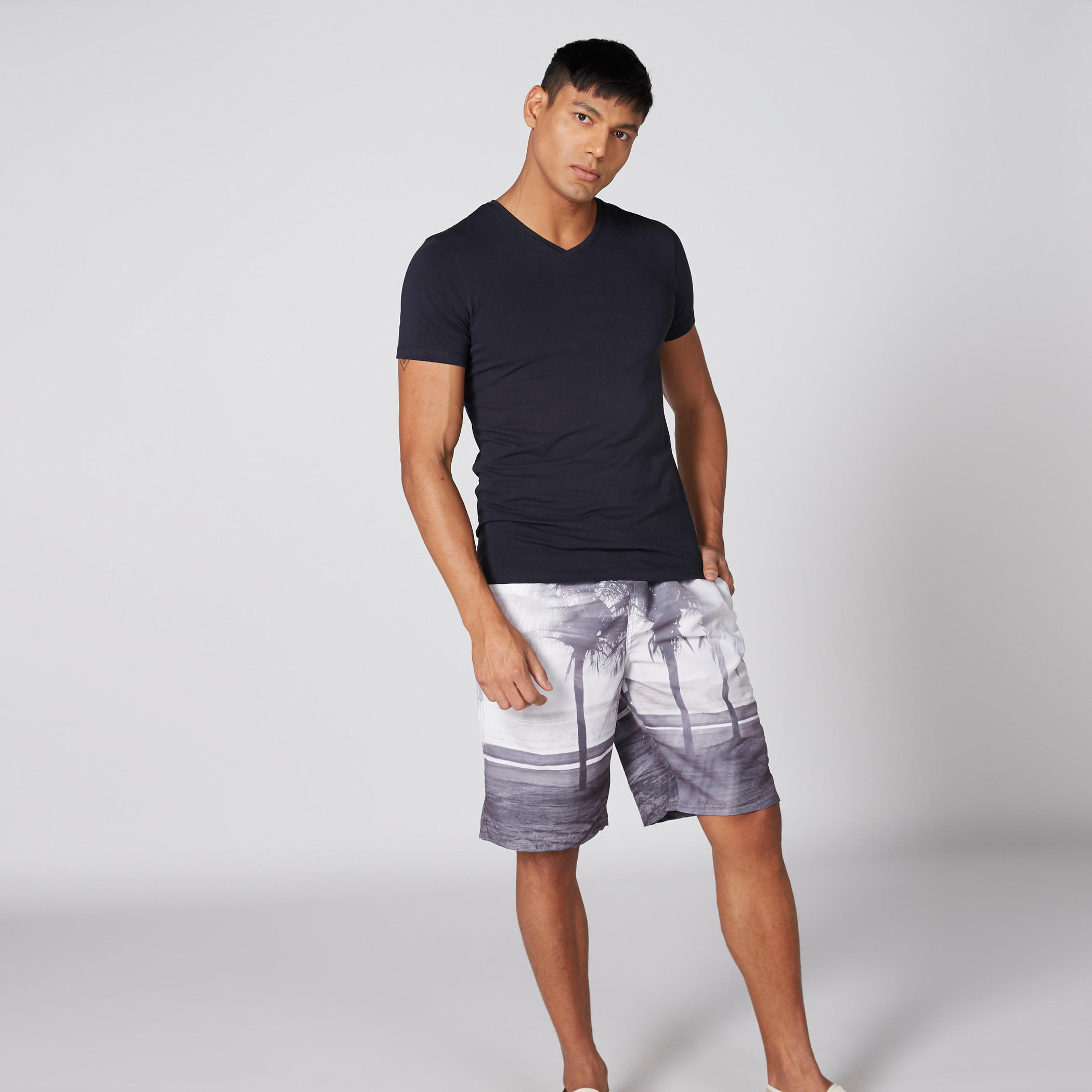 V-Neck T-Shirt with Short Sleeves-men-clothing-tshirtsandpolos-tshirts-image-3