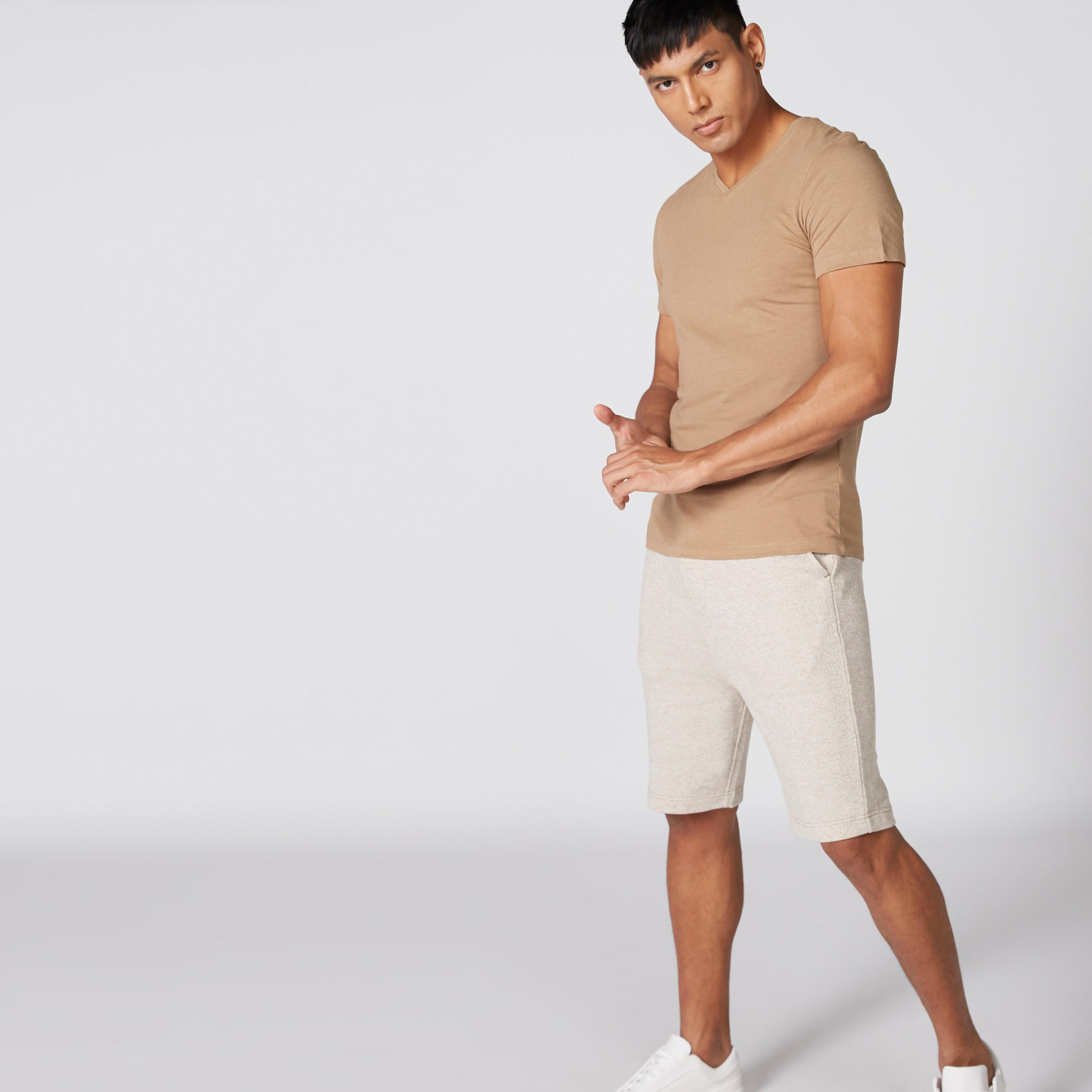 تيشيرت بأكمام قصيرة وياقة V-men-clothing-tshirtsandpolos-tshirts-image-1