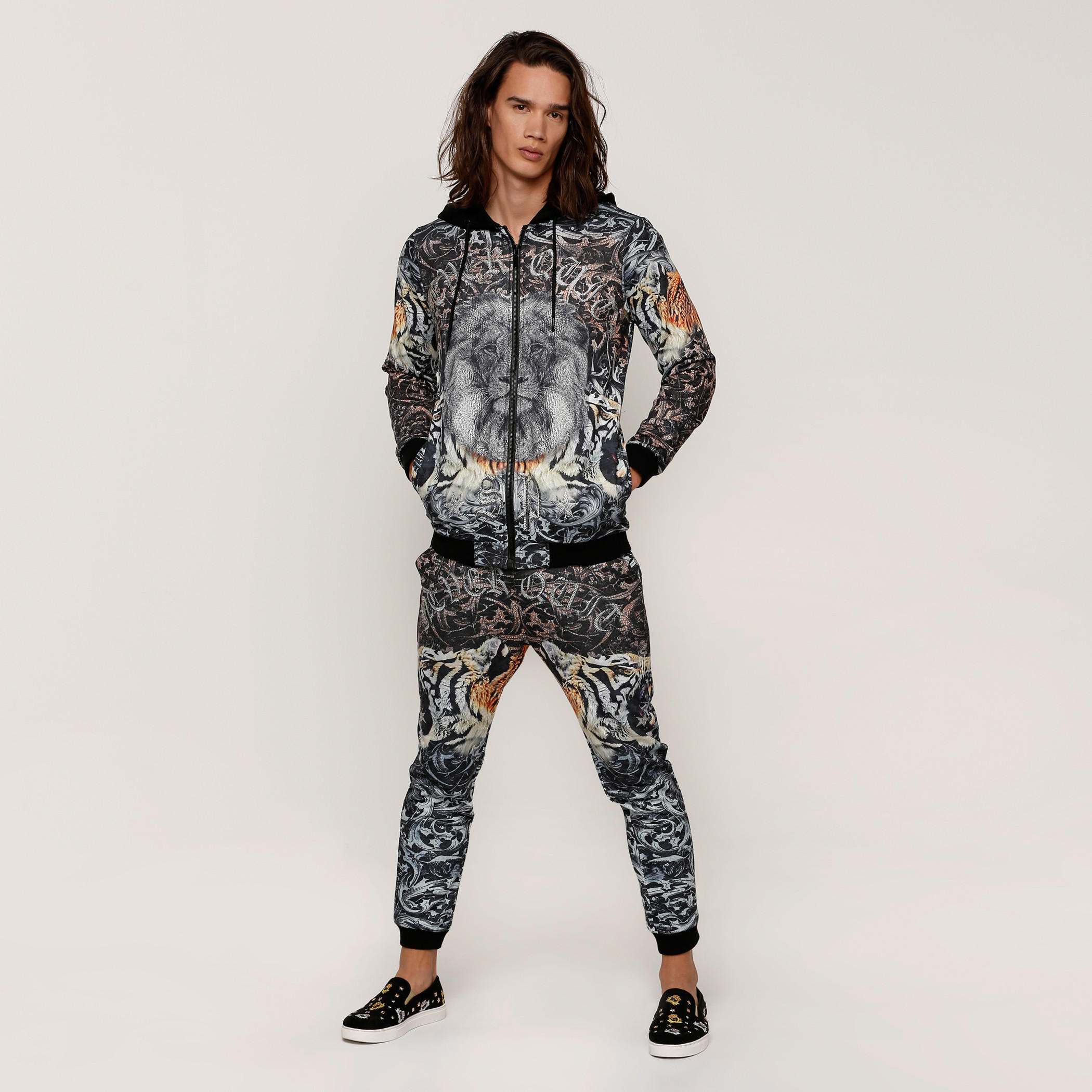 جاكيت بأكمام طويلة وقبعة مع طبعات-men-clothing-jacketsandblazers-jackets-image-1