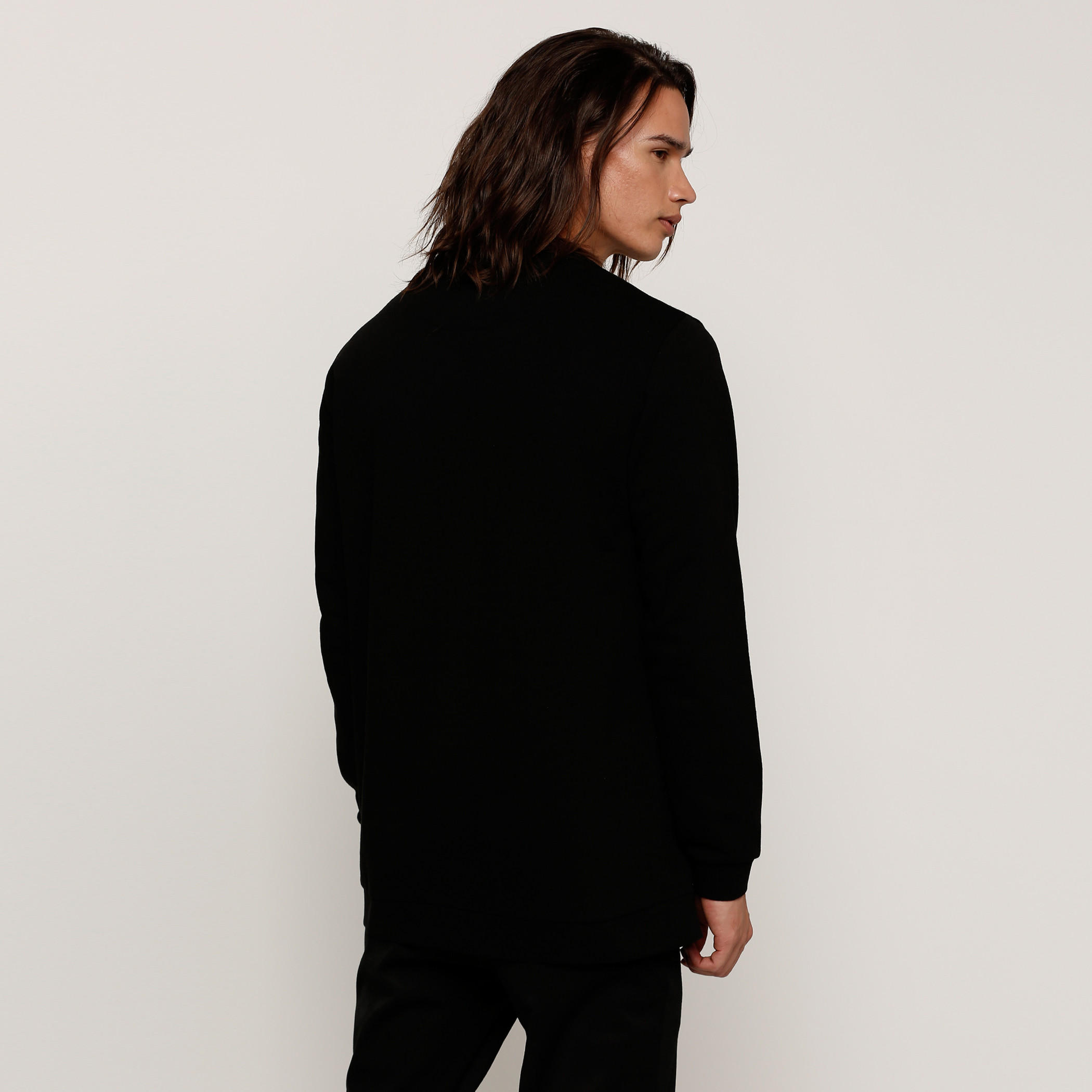 سويت شيرت مزيّن بياقة مستديرة وأكمام طويلة-men-winterwear-hoodiesandsweatshirts-image-2