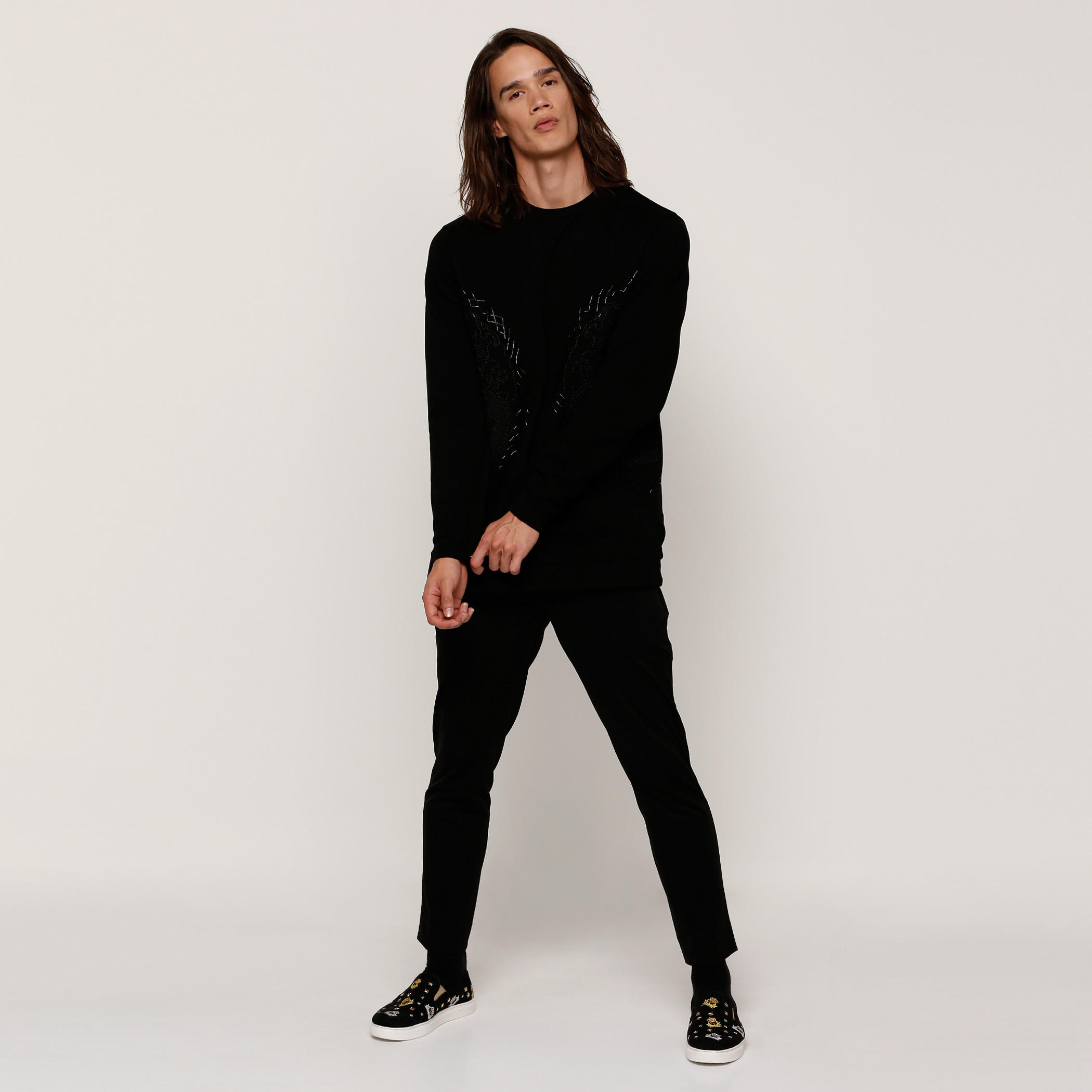 سويت شيرت مزيّن بياقة مستديرة وأكمام طويلة-men-winterwear-hoodiesandsweatshirts-image-5
