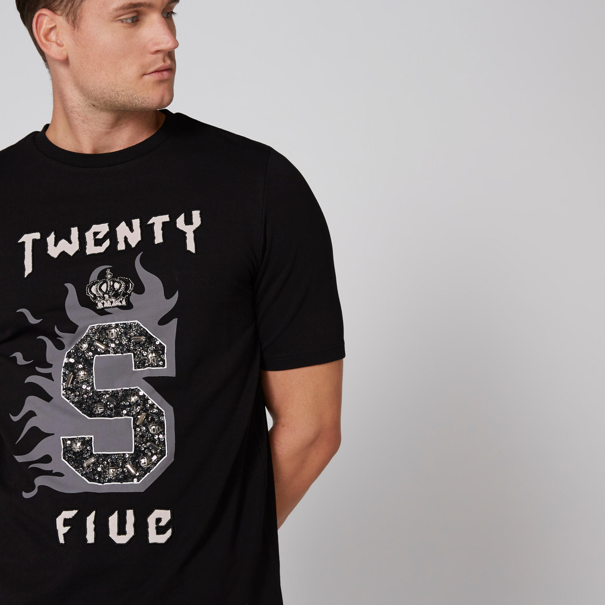تيشيرت بطبعات وياقة مستديرة وأكمام قصيرة-men-clothing-tshirtsandpolos-tshirts-image-4