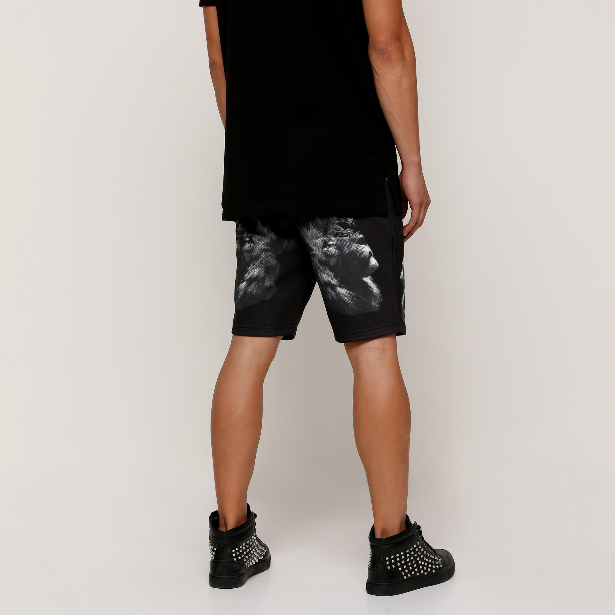 شورت بجيوب وطبعات-men-clothing-bottoms-shorts-image-2