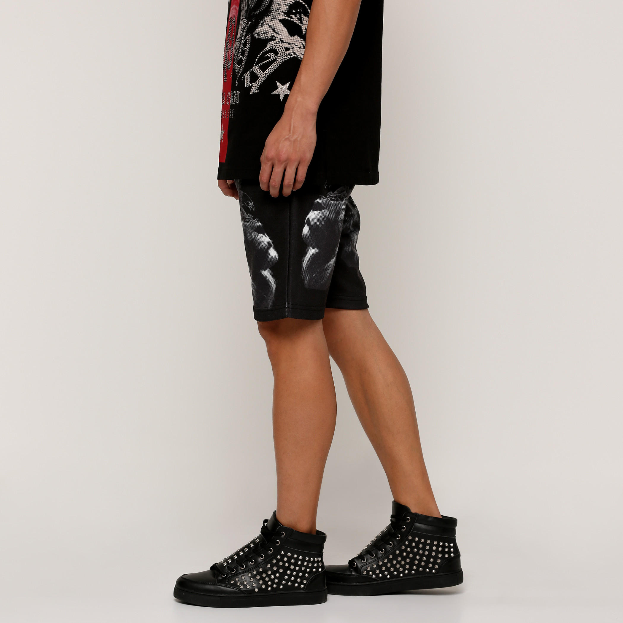 شورت بجيوب وطبعات-men-clothing-bottoms-shorts-image-3