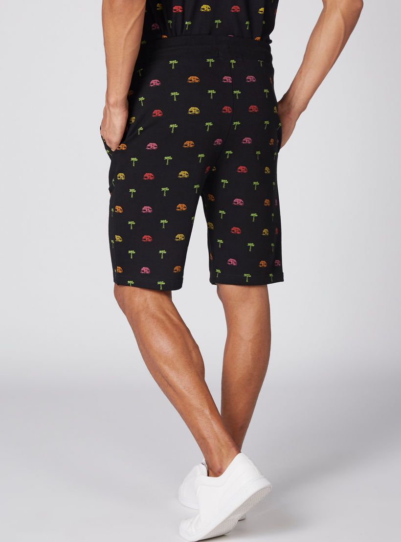 شورت بخصر مطّاطي وجيوب وطبعات-men-clothing-bottoms-shorts-image-5