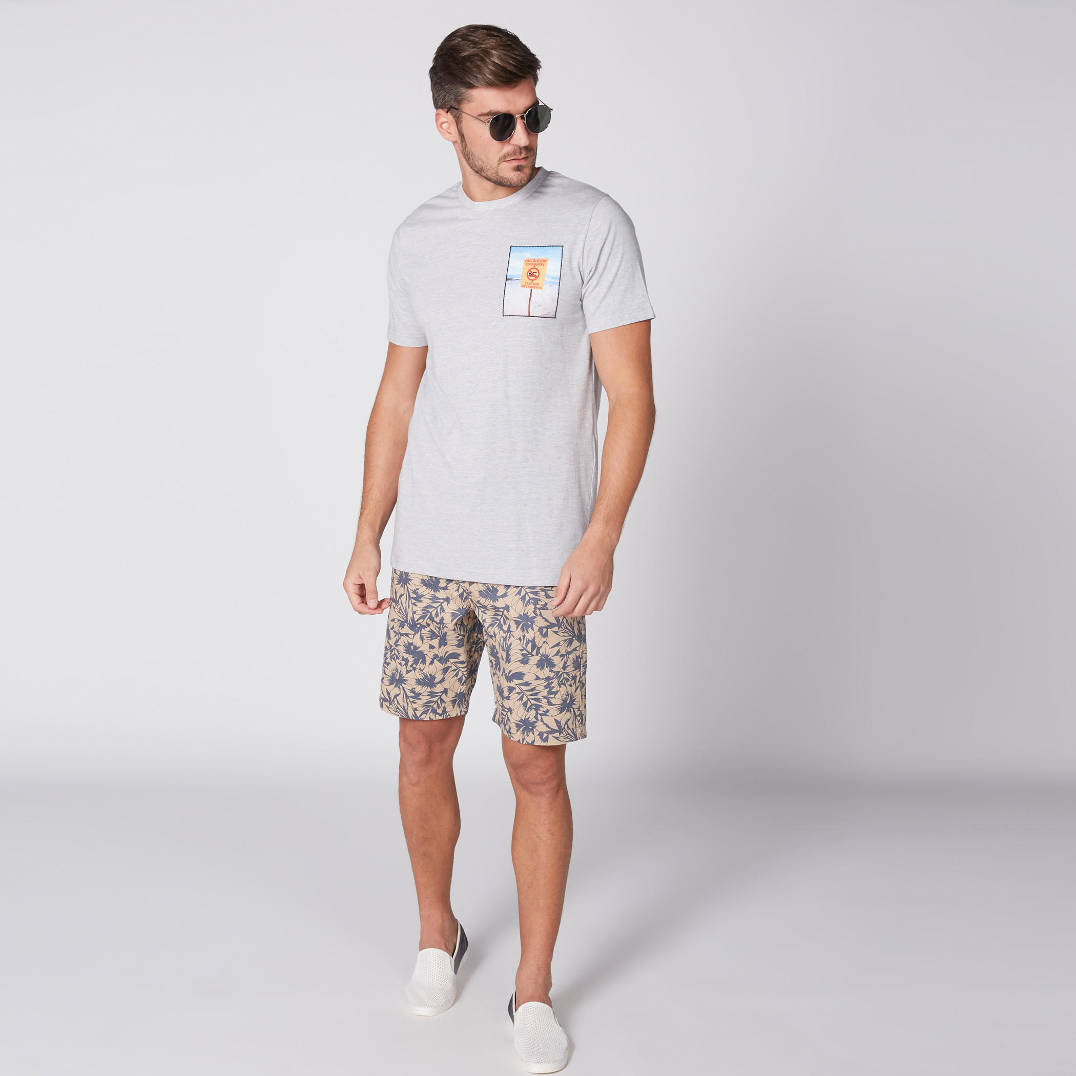 تيشيرت بياقة مستديرة وأكمام قصيرة وطبعات-men-clothing-tshirtsandpolos-tshirts-image-1
